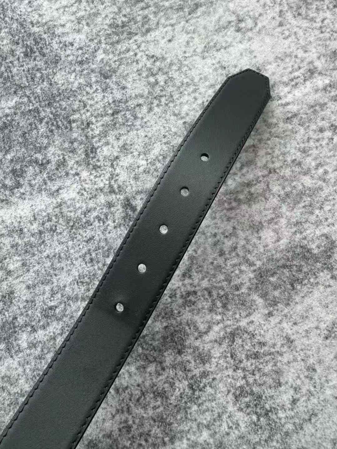 Louis Vuitton Louis Vuitton Black Metallic Logo Belt Size ONE SIZE - 4 Thumbnail