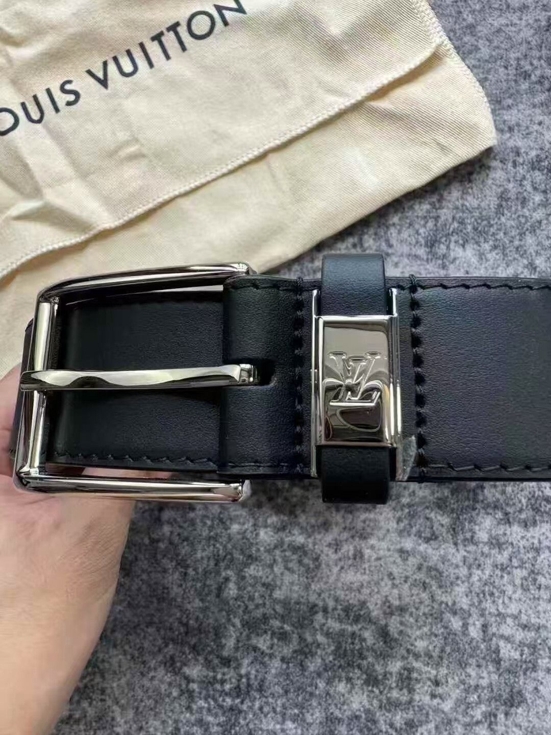 Louis Vuitton Louis Vuitton Black Metallic Logo Belt Size ONE SIZE - 2 Thumbnail
