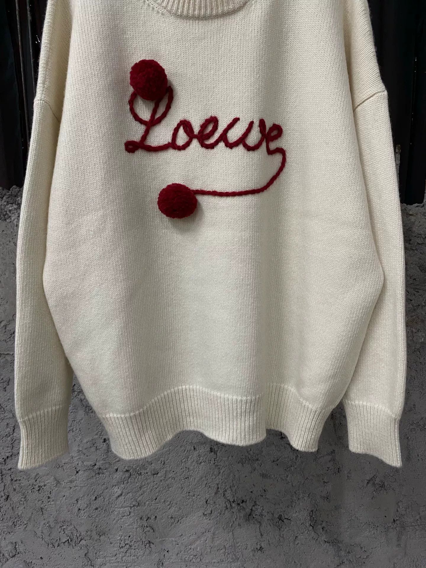 Loewe Cream Loewe Sweater with Red Embroidery Size L / US 10 / IT 46 - 4 Thumbnail
