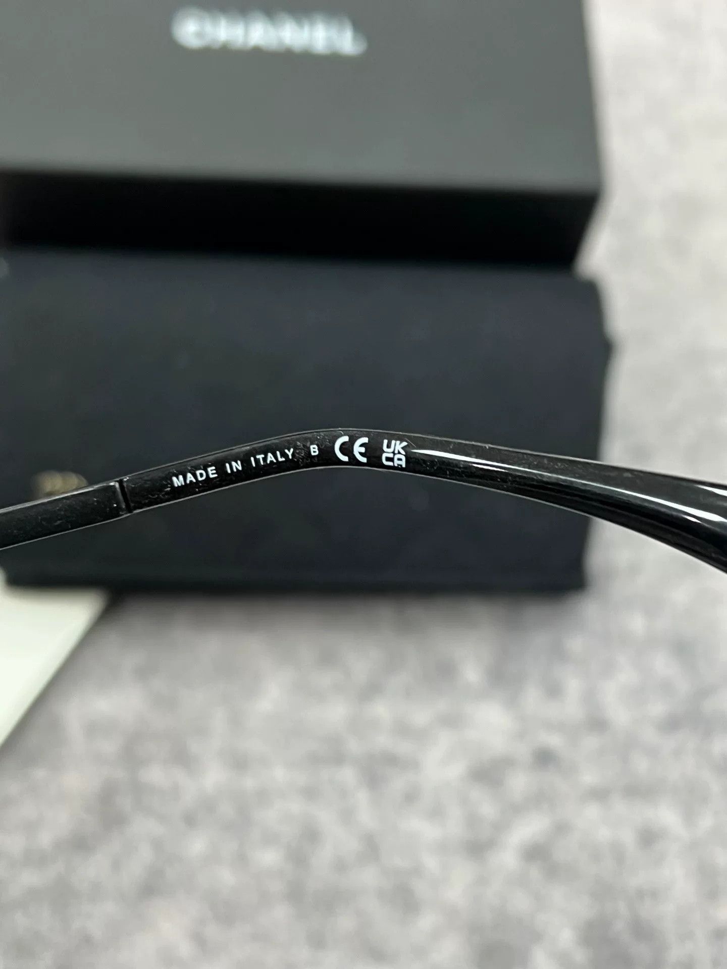 Chanel Chanel Black Oversized Pearl Sunglasses Size ONE SIZE - 6 Thumbnail