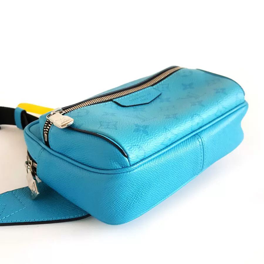Louis Vuitton Louis Vuitton Blue Outdoor Waist Bag Size ONE SIZE - 7 Thumbnail