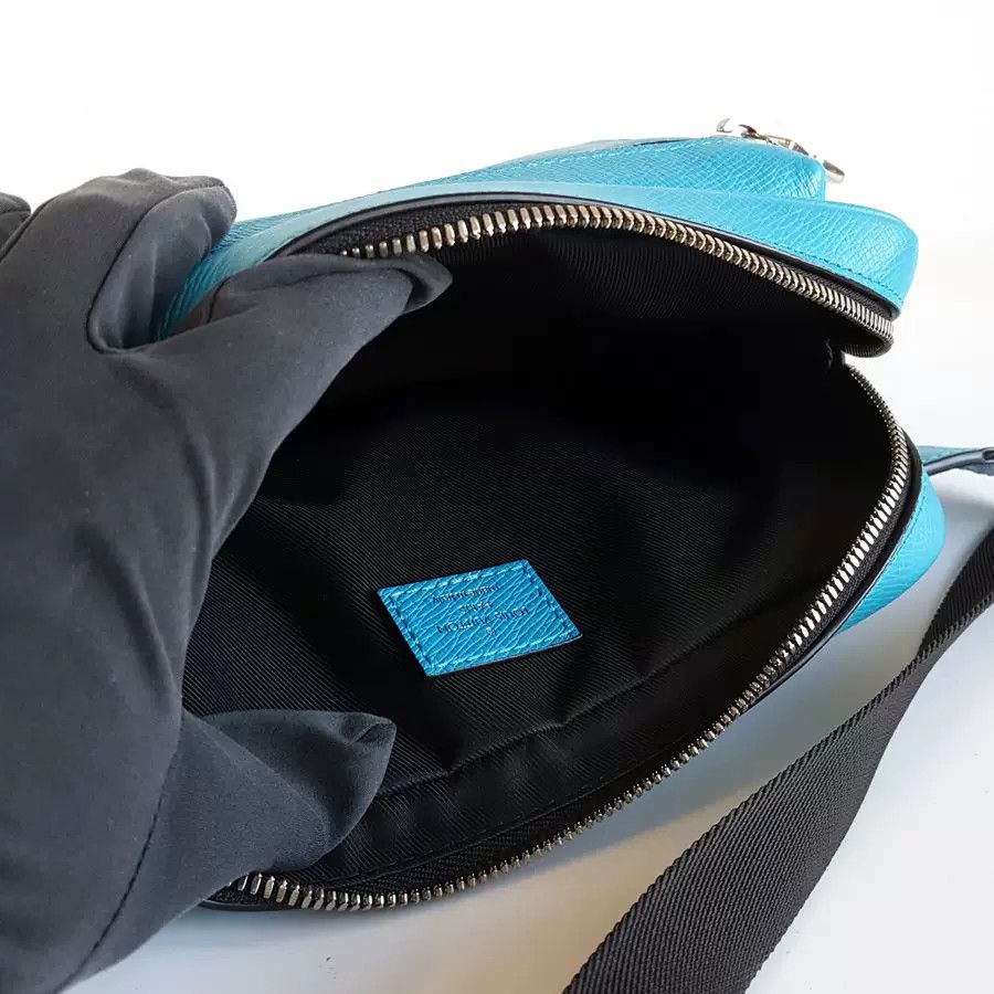 Louis Vuitton Louis Vuitton Blue Outdoor Waist Bag Size ONE SIZE - 9 Thumbnail