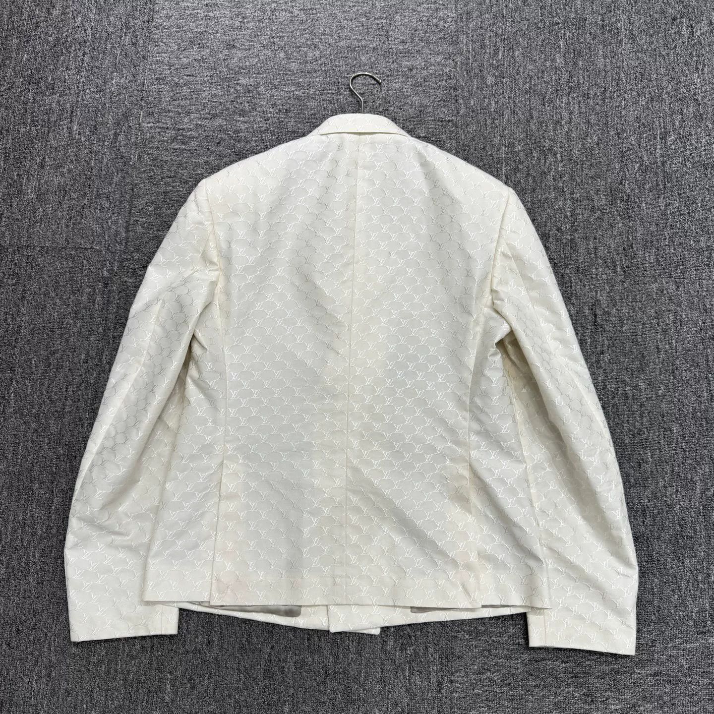 Louis Vuitton Louis Vuitton Monogram Blazer Suit Jacket Size US M / EU 48-50 / 2 - 2 Thumbnail