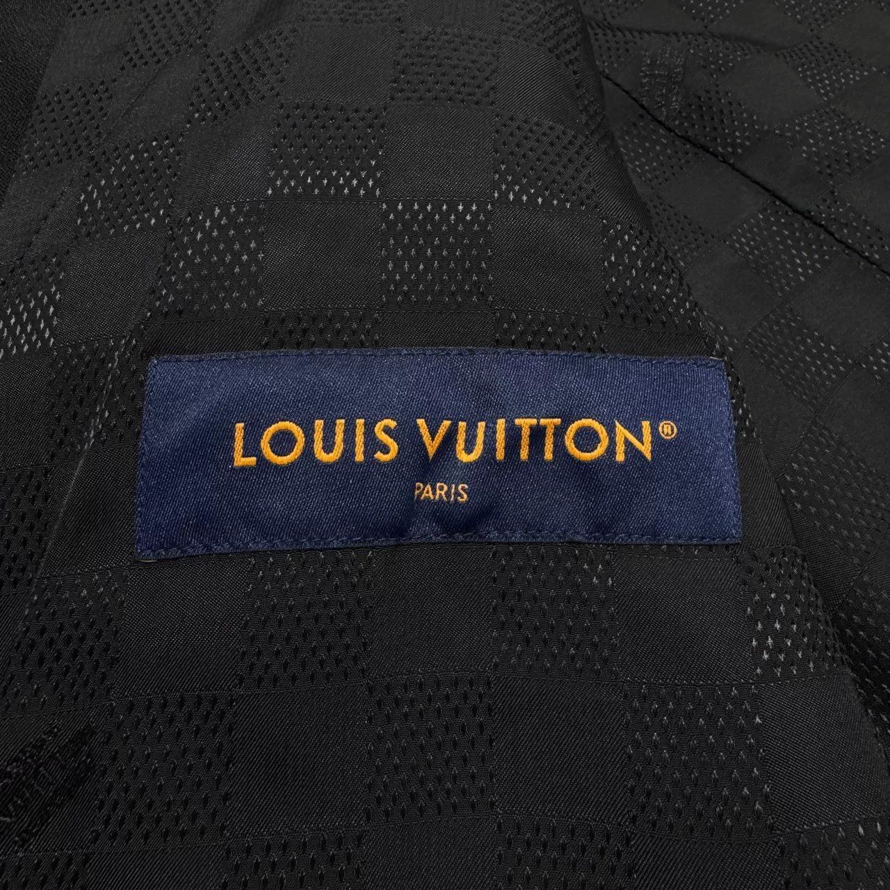 Louis Vuitton Louis Vuitton Short Black Suit Jacket Size US M / EU 48-50 / 2 - 4 Thumbnail