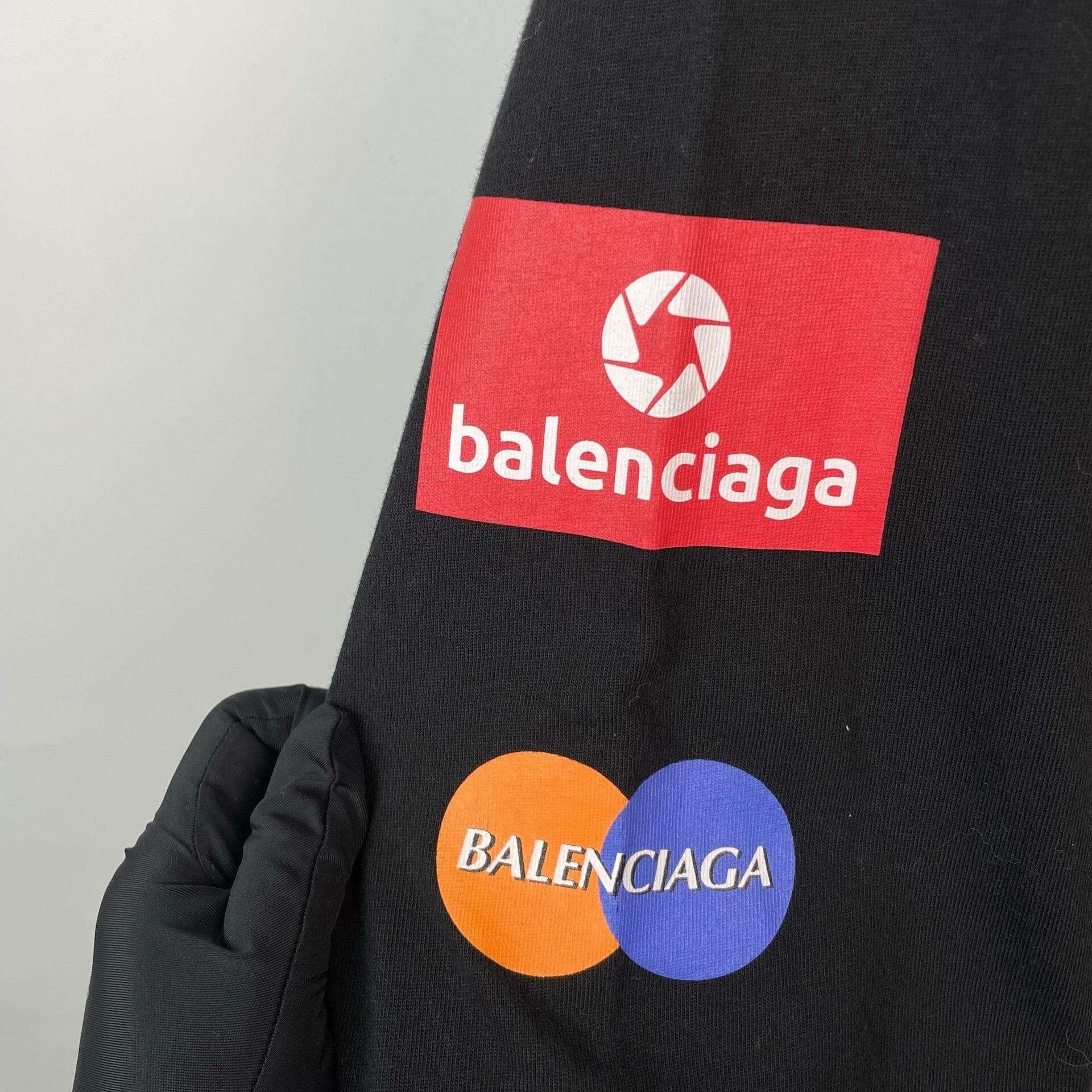 Balenciaga Balenciaga Black Logo Print Long Sleeve Sweatshirt Size US L / EU 52-54 / 3 - 5 Thumbnail