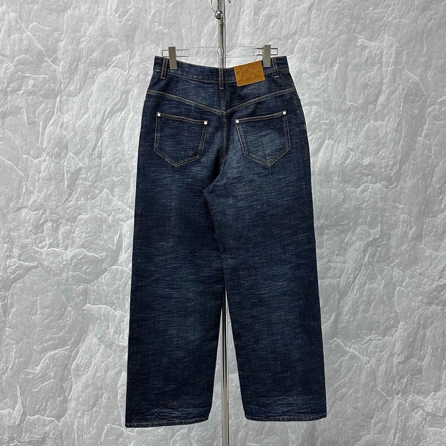 Louis Vuitton Louis Vuitton Nigo Wide-Leg Denim Pants Size US 30 / EU 46 - 4 Thumbnail