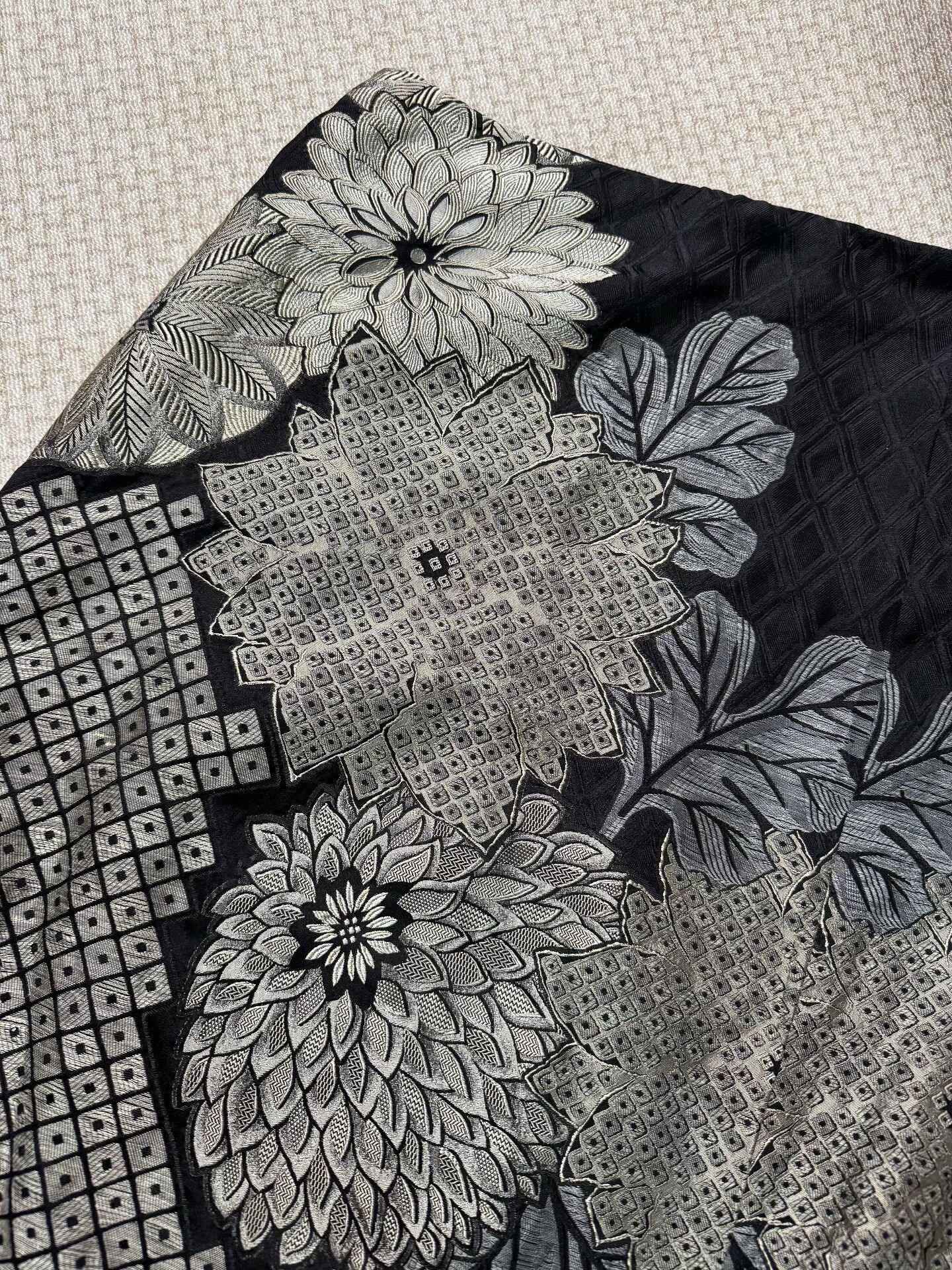 Dries Van Noten Floral Embroidered Silk-Linen Midi Skirt Size 38" / US 16 / IT 52 - 2 Thumbnail