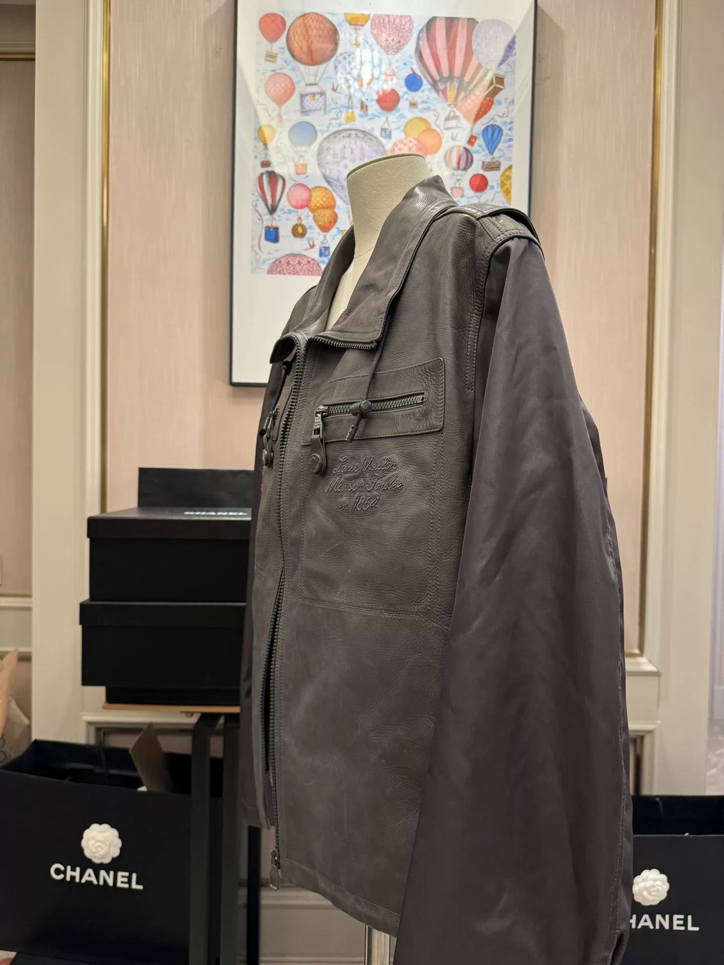 Louis Vuitton Louis Vuitton Gray Zip-Up Embroidered Jacket Size US M / EU 48-50 / 2 - 2 Thumbnail