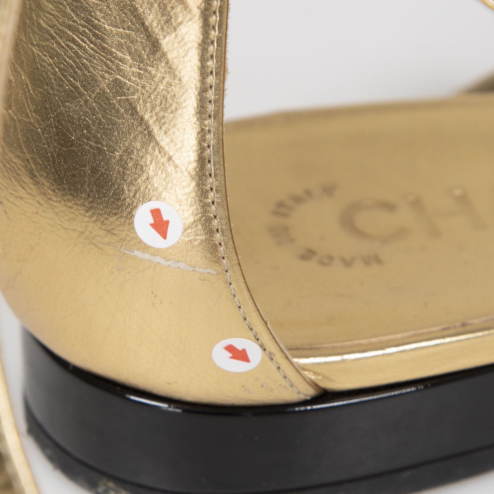 Chanel Gold Leather T-Strap Sandals Size US 7.5 / IT 37.5 - 12 Thumbnail