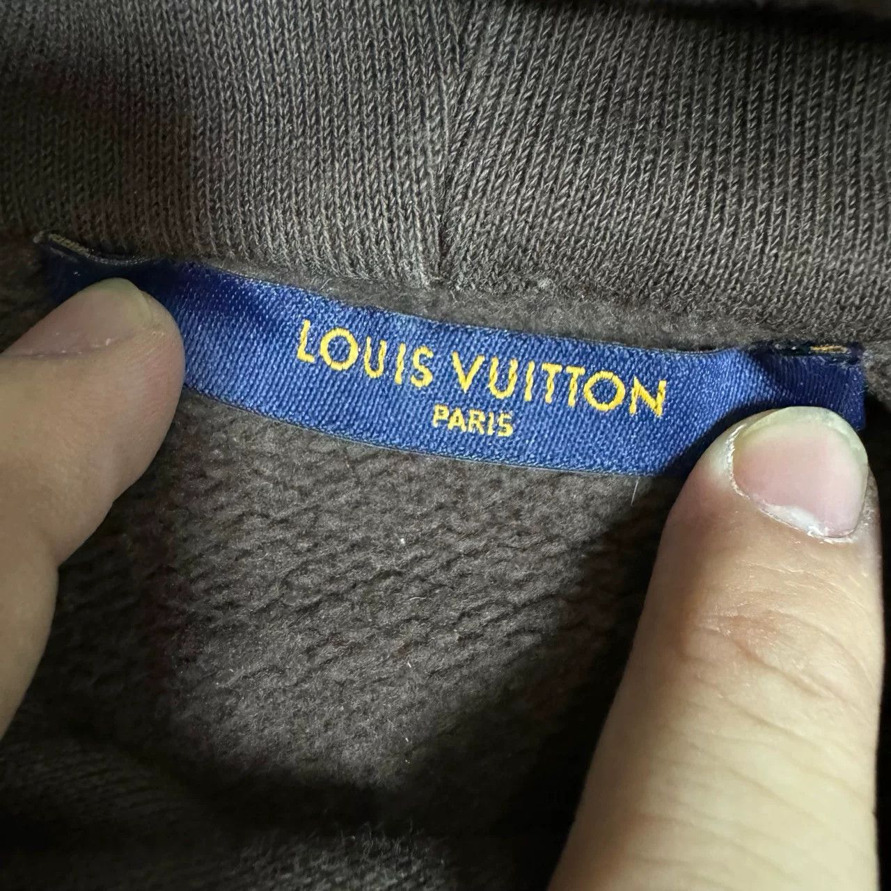 Louis Vuitton LOUIS VUITTON Brown Bee Embroidered Hoodie Size US L / EU 52-54 / 3 - 3 Thumbnail