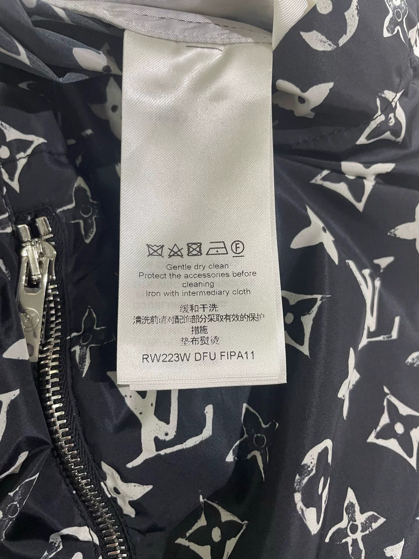 Louis Vuitton Louis Vuitton Black Floral Branded Pants Size 34" / US 12 / IT 48 - 8 Thumbnail