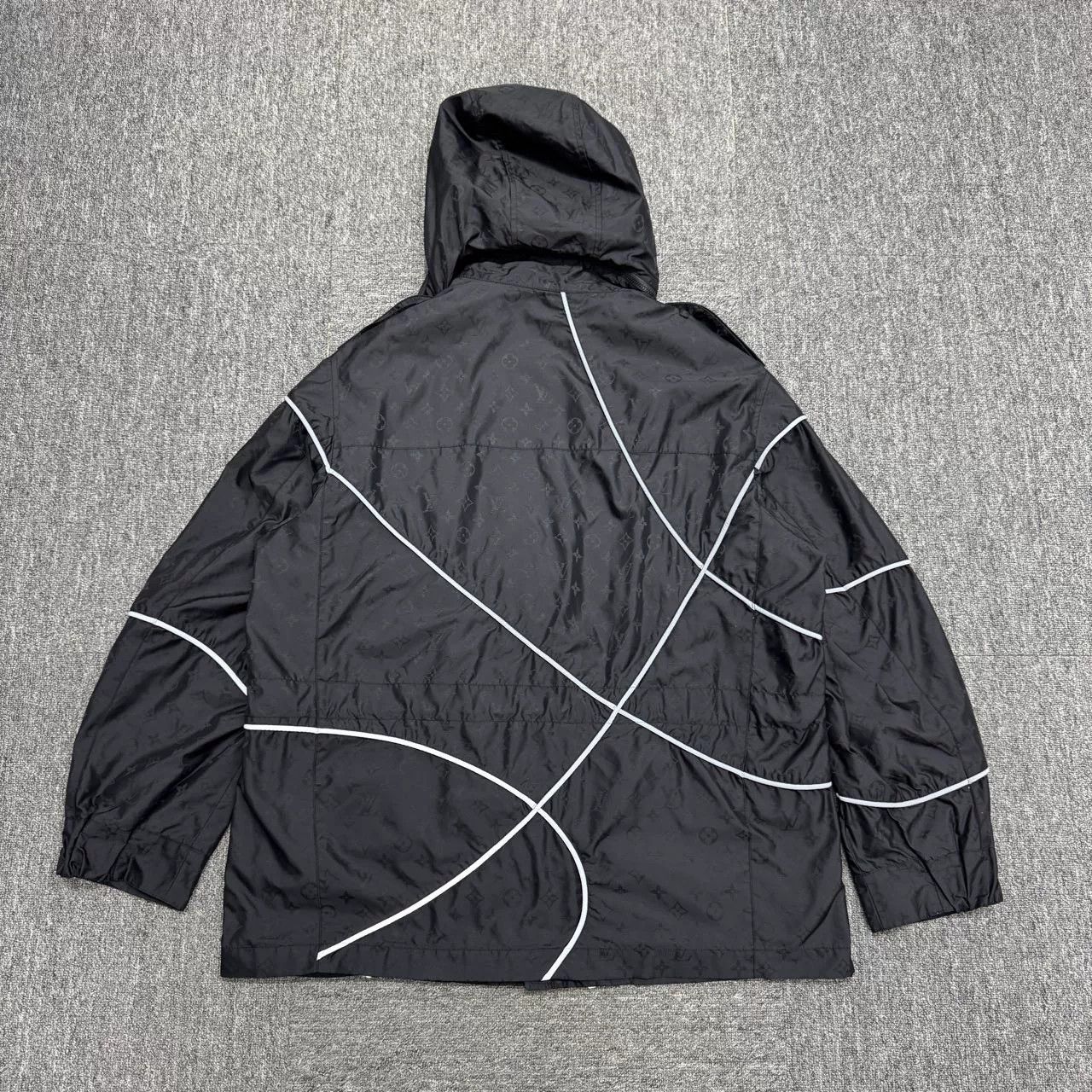 Louis Vuitton Louis Vuitton NBA Collaboration Black Jacket Size US M / EU 48-50 / 2 - 2 Thumbnail