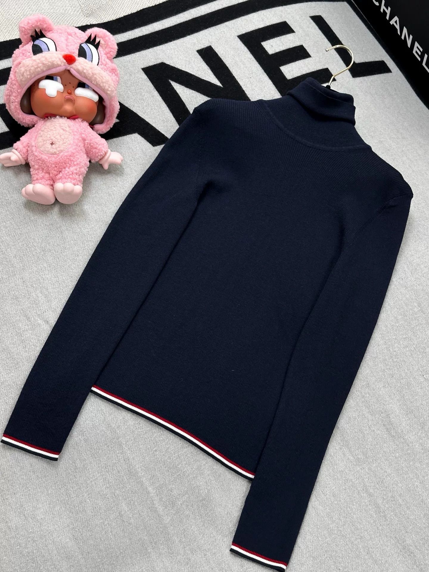 Thom Browne Thom Browne Navy Turtleneck Sweater Size US XXS / EU 40 - 2 Thumbnail