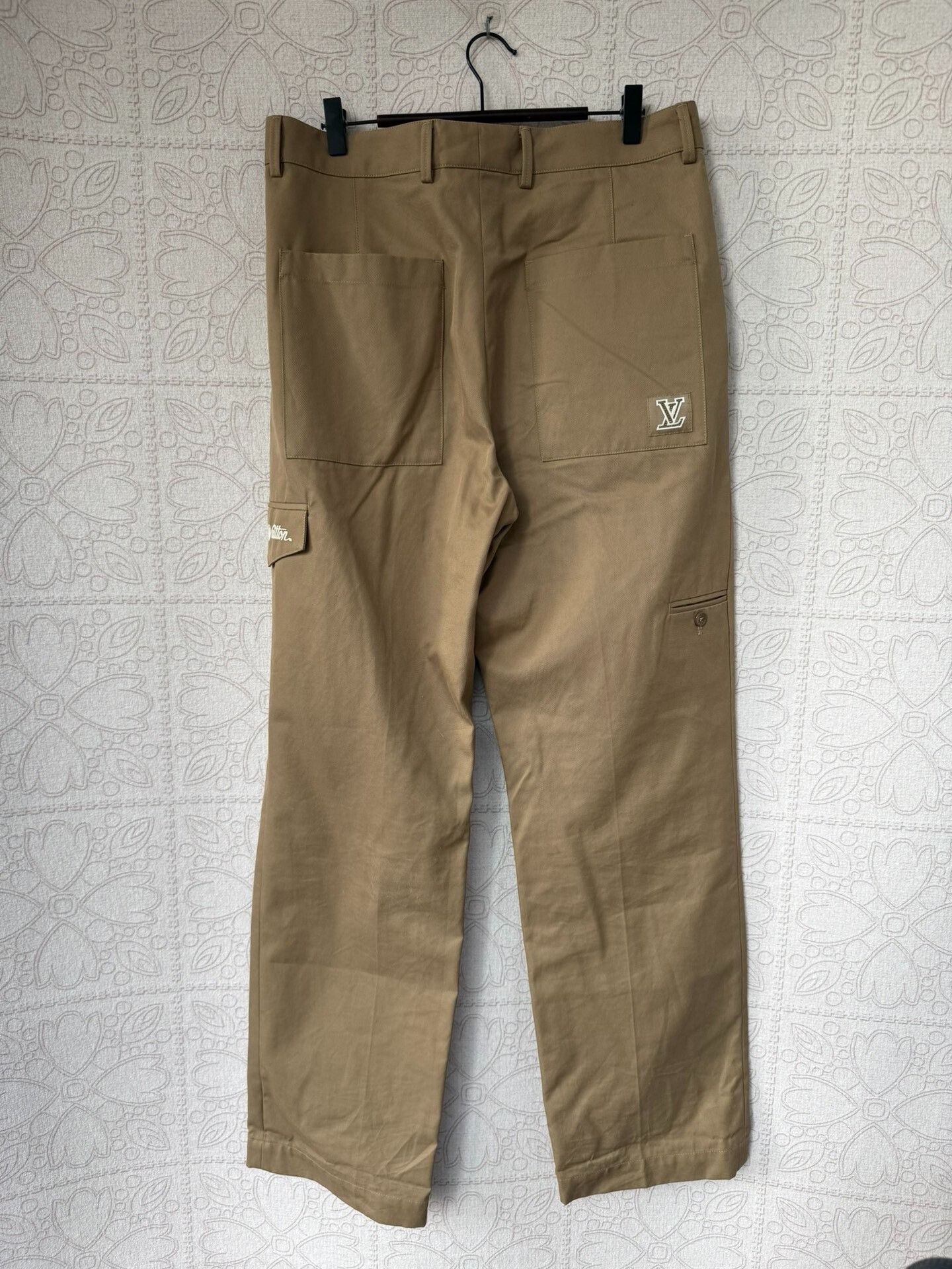 Louis Vuitton Louis Vuitton Beige Embroidered Logo Trousers Size US 32 / EU 48 - 2 Thumbnail