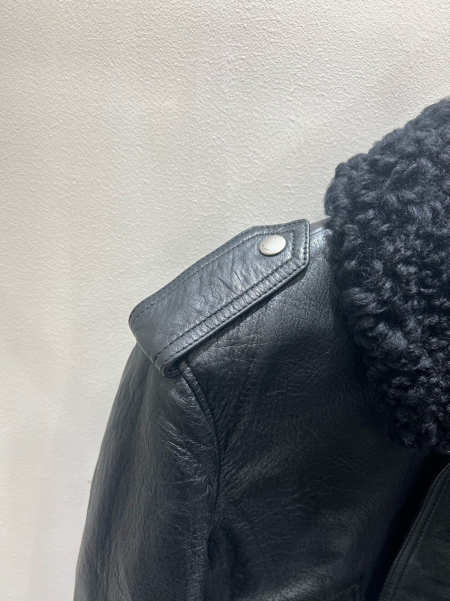Yves Saint Laurent YSL Black Leather Bomber Jacket with Collar Size US M / EU 48-50 / 2 - 8 Thumbnail