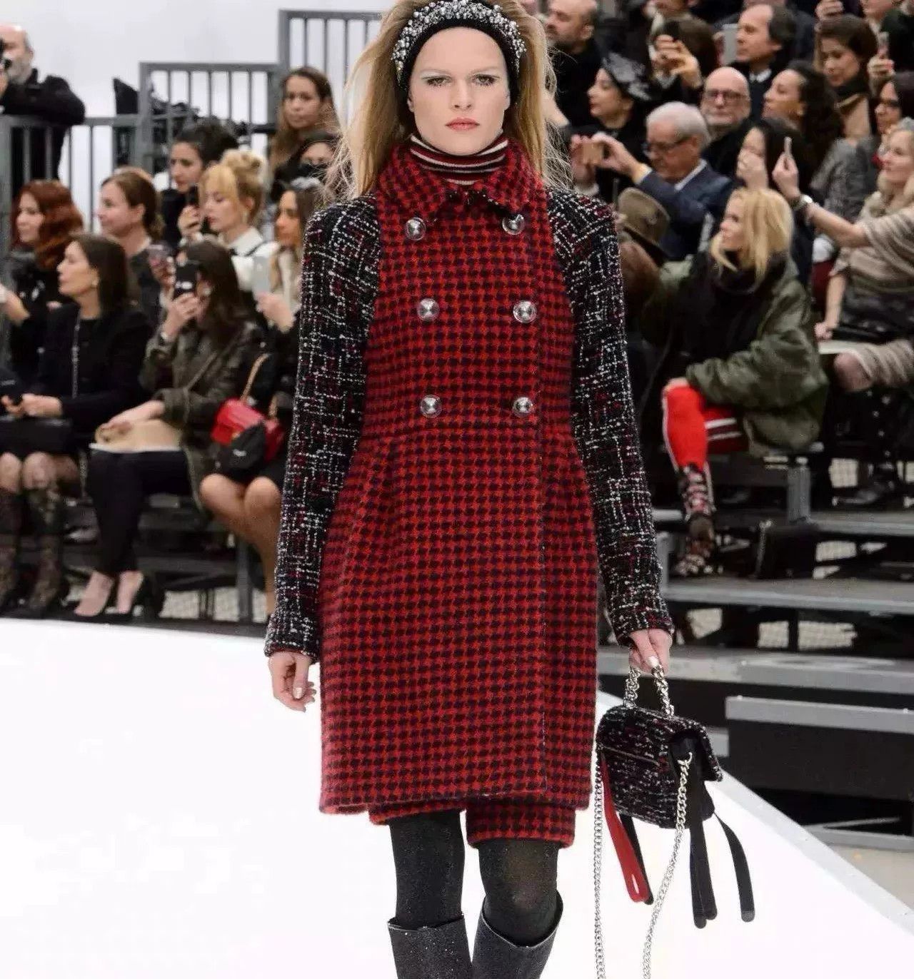 Chanel CHANEL Houndstooth Women's Coat - Bluez Size XS / US 0-2 / IT 36-38 - 6 Thumbnail