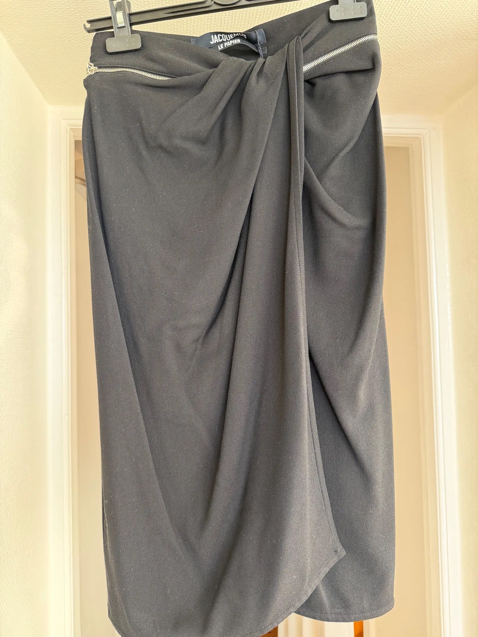 Jacquemus Jacquemus Bodri, draperad omlott kjol Skirt Size 26" / US 2 / IT 38 - 2 Thumbnail