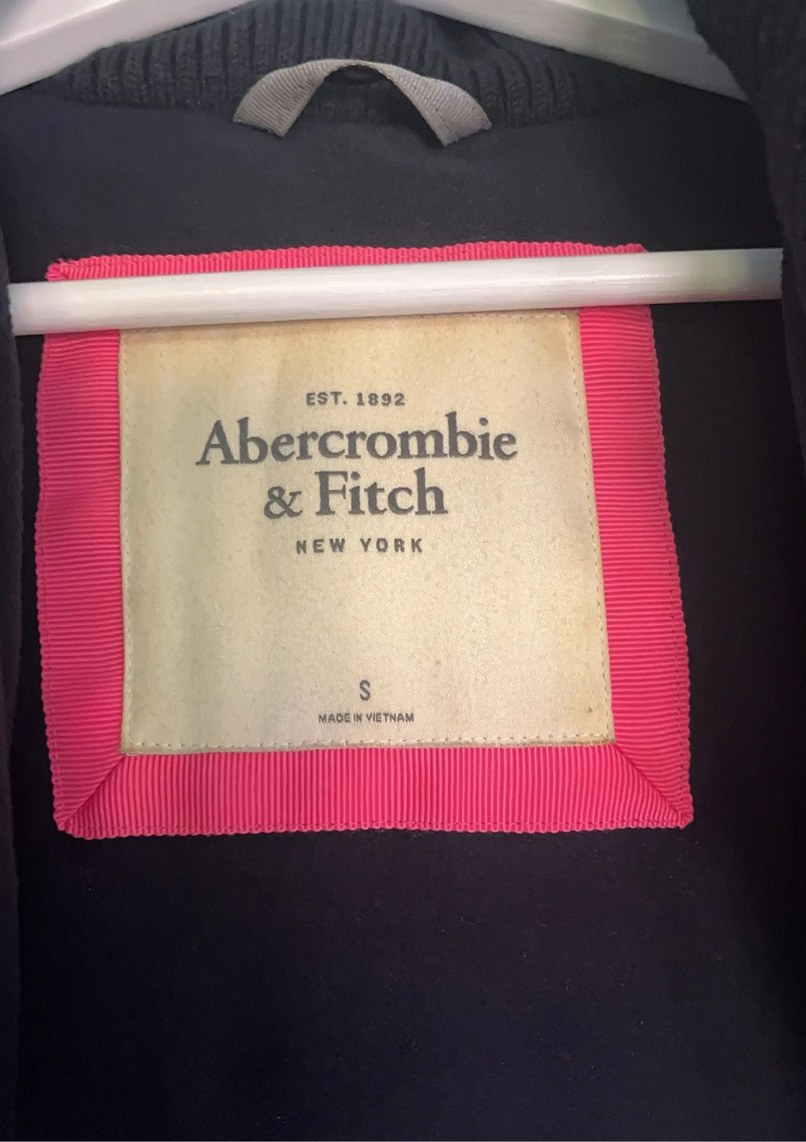 Abercrombie & Fitch Abercrombie & Fitch Down Jacket Size S / US 4 / IT 40 - 2 Thumbnail