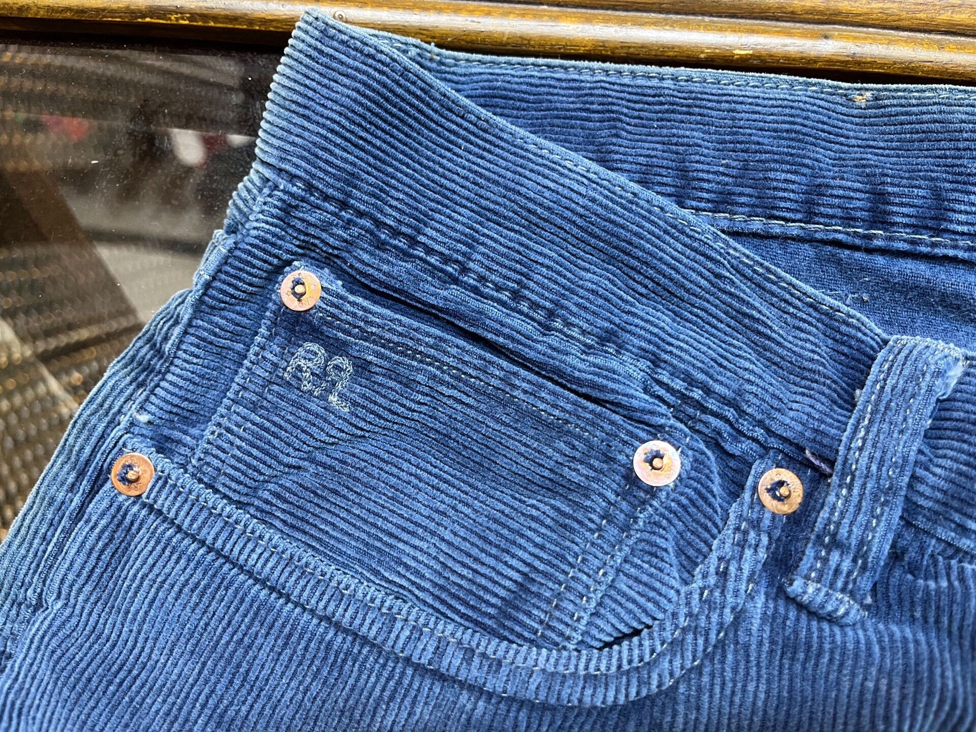 RRL Ralph Lauren Vintage Blue Corduroy Relaxed Pants Size US 32 / EU 48 - 4 Thumbnail