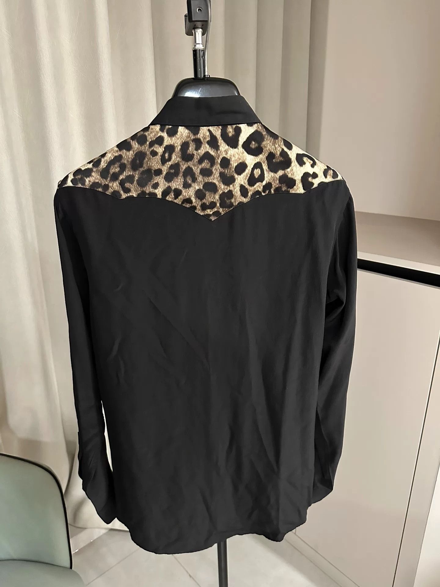 Saint Laurent Paris Saint Laurent Leopard Print Shirt Size US M / EU 48-50 / 2 - 3 Thumbnail
