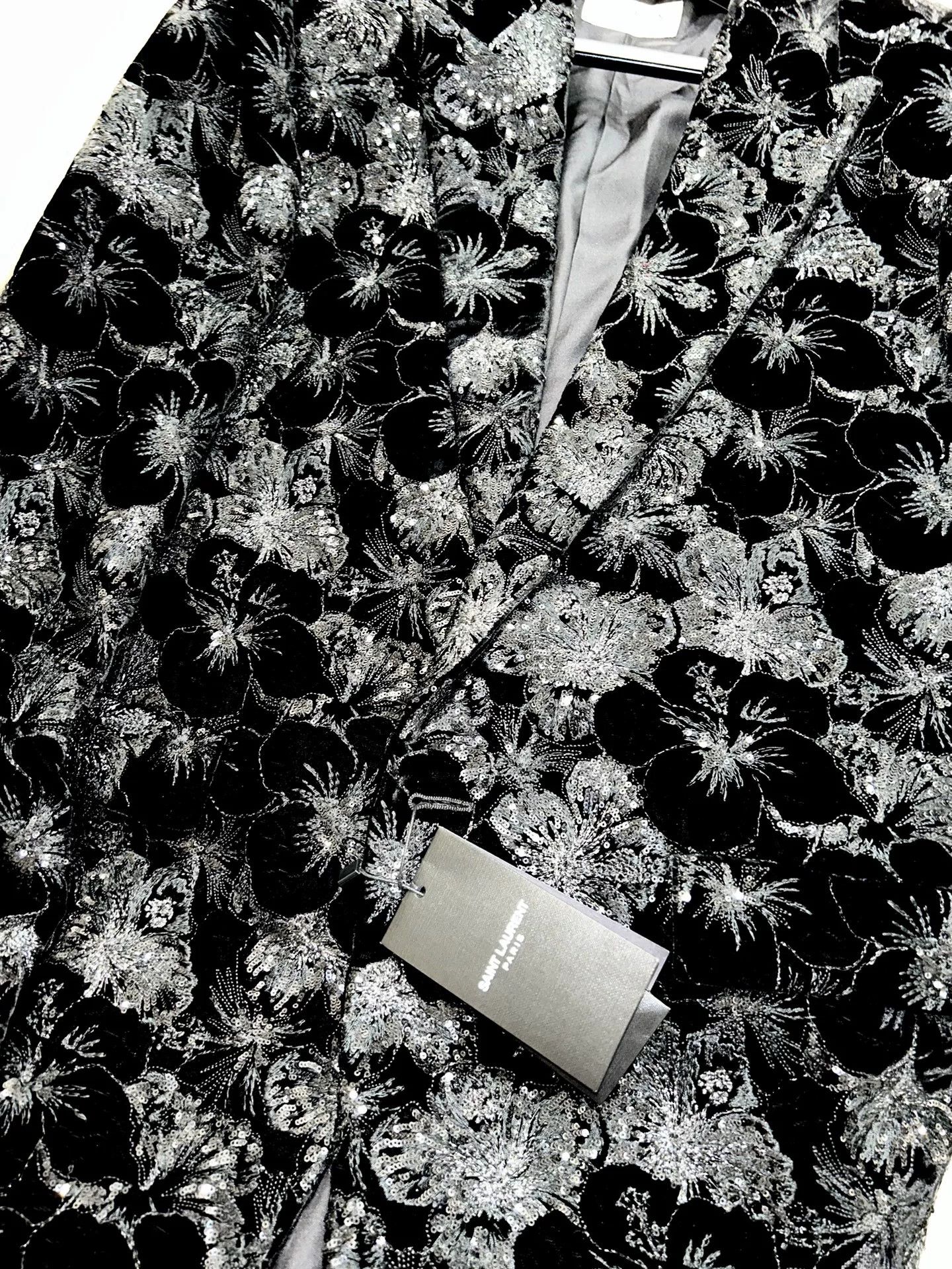 Saint Laurent Paris Saint Laurent Velvet Floral Embroidered Blazer Size US S / EU 44-46 / 1 - 6 Thumbnail