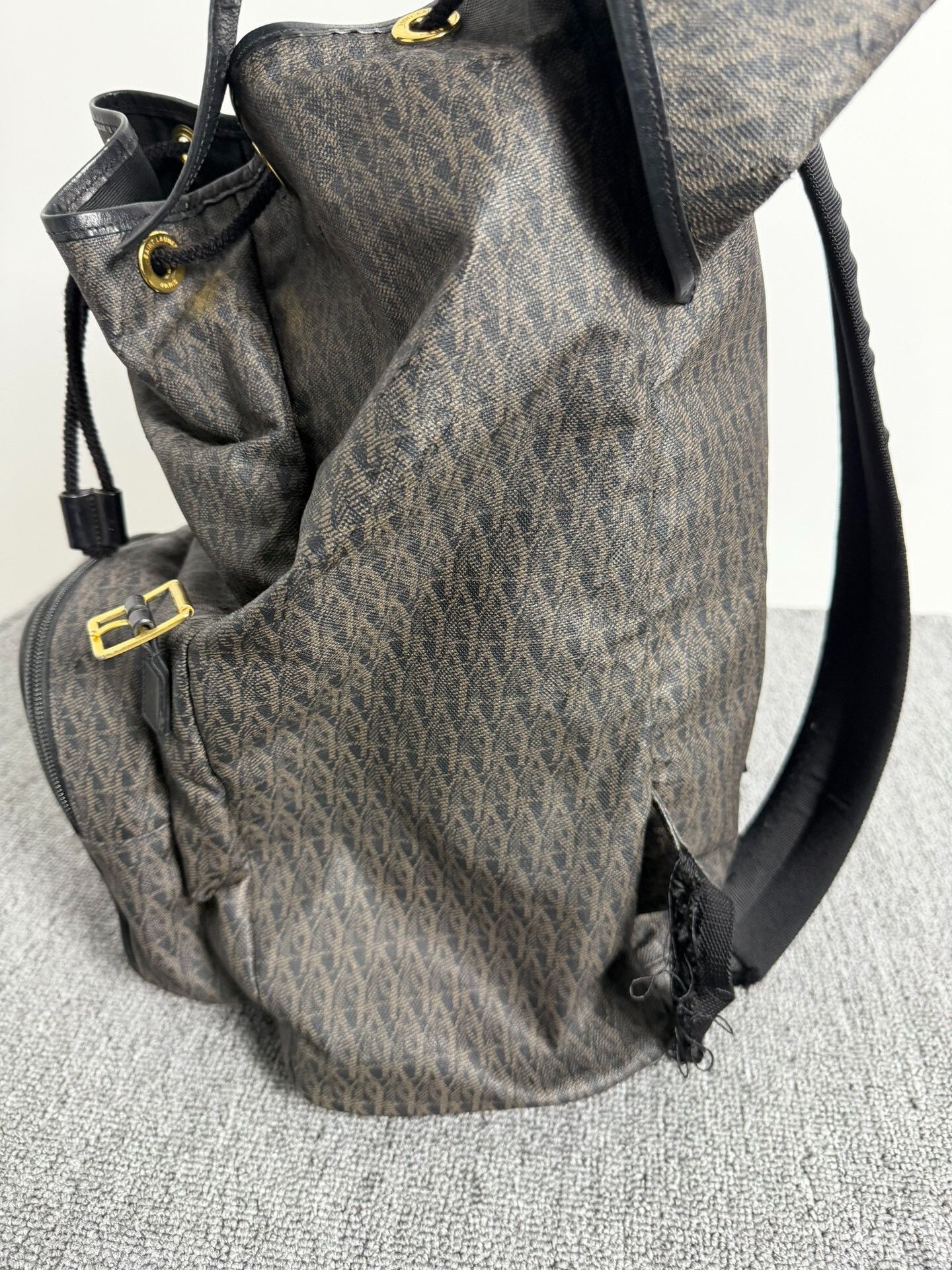 Saint Laurent Paris Saint Laurent Printed Drawstring Backpack Size ONE SIZE - 9 Thumbnail