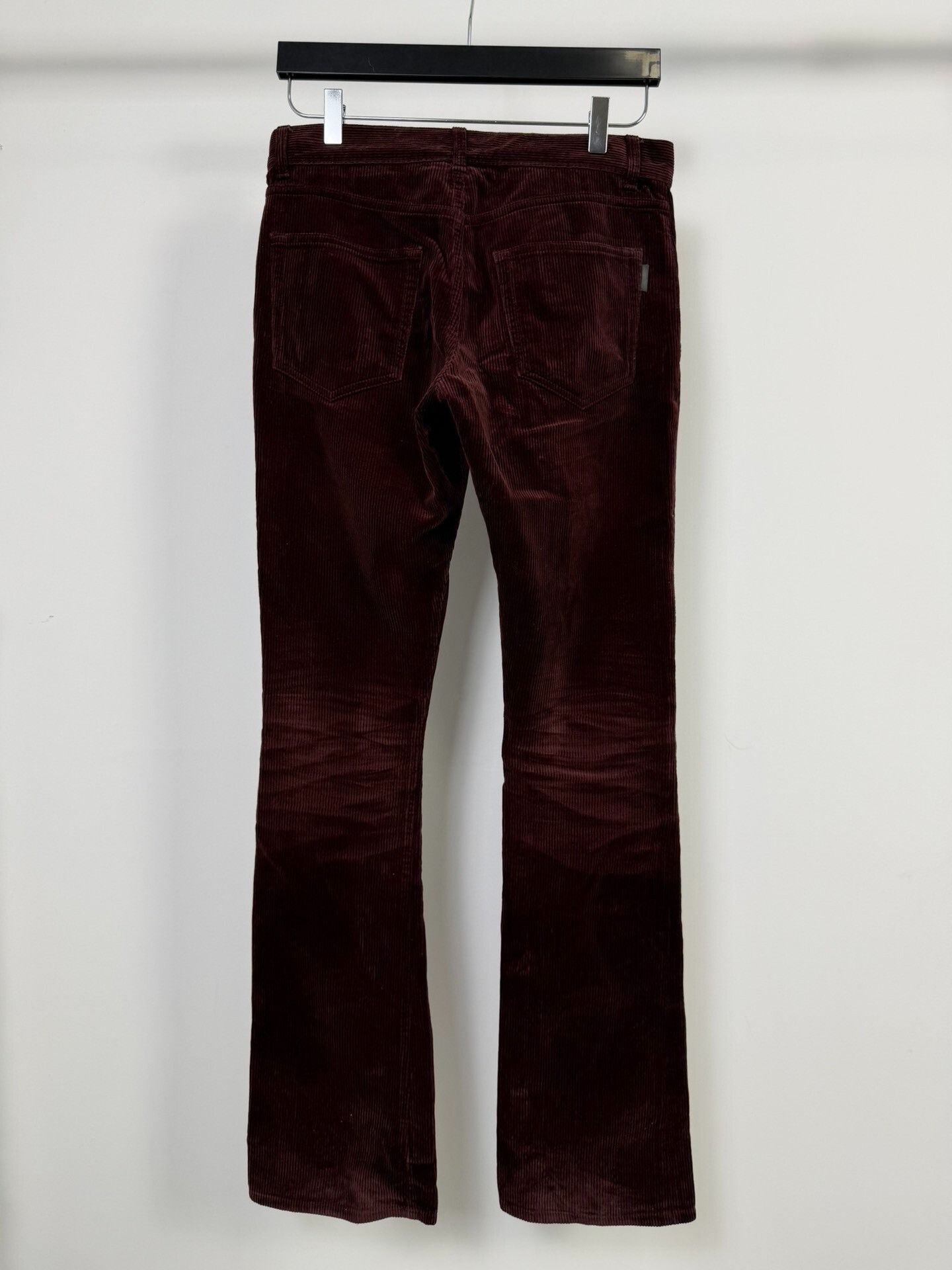 Saint Laurent Paris Saint Laurent Burgundy Corduroy Flared Jeans Size 28" / US 6 / IT 42 - 2 Thumbnail
