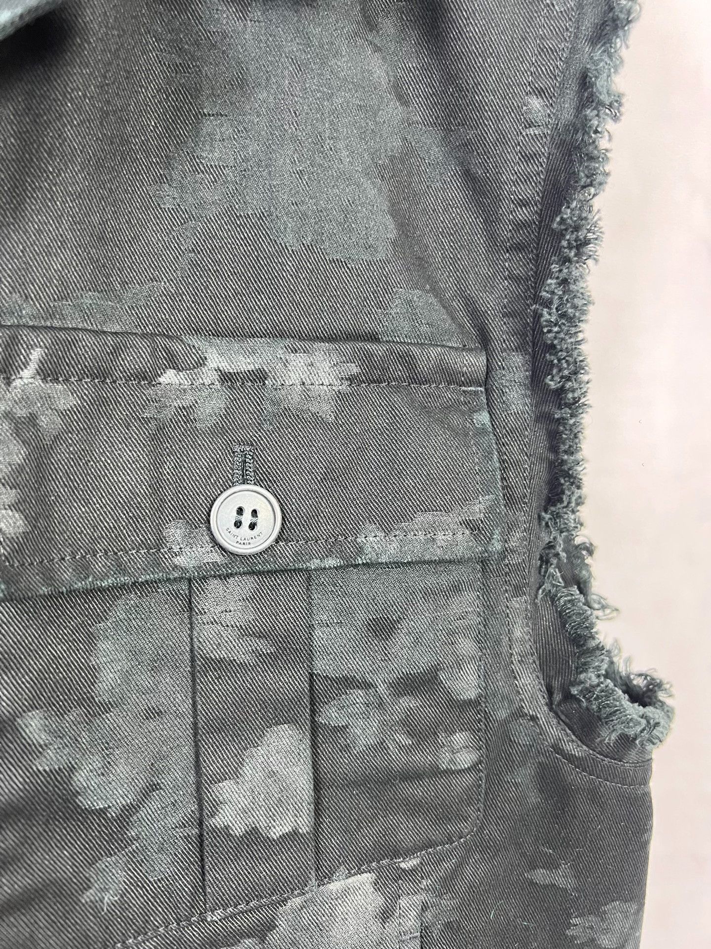 Saint Laurent Paris Saint Laurent Floral Denim Vest Size US M / EU 48-50 / 2 - 3 Thumbnail