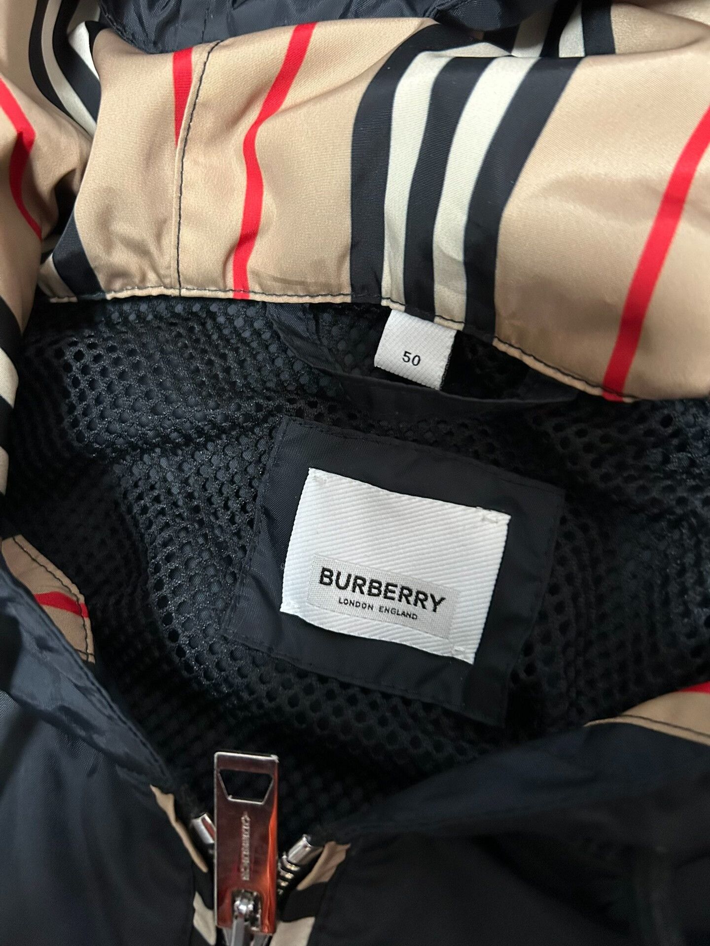 Burberry Burberry Hooded Jacket Raincoat Size US M / EU 48-50 / 2 - 2 Thumbnail