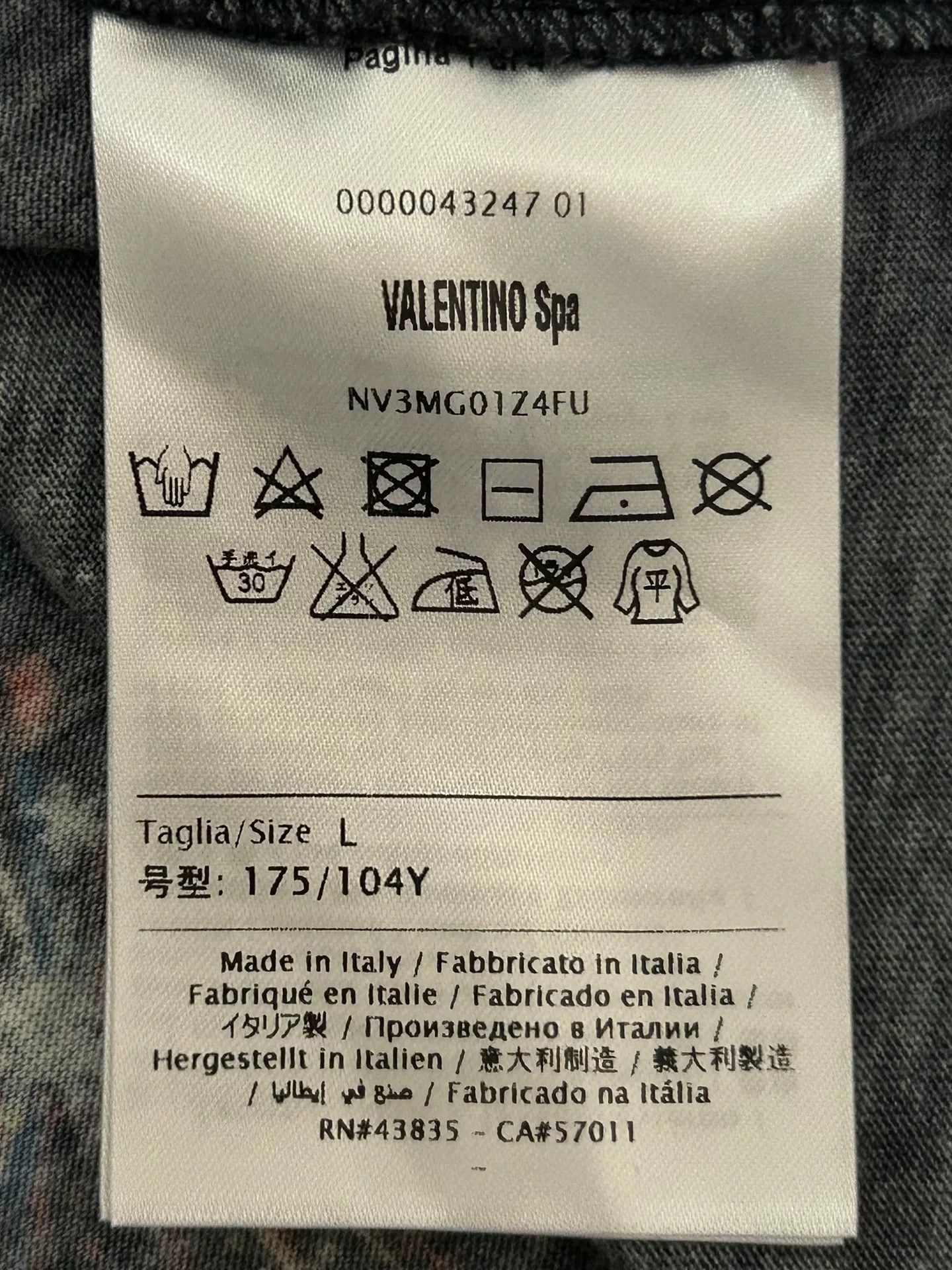 Valentino Valentino Short Sleeve Firework T-Shirt Size US L / EU 52-54 / 3 - 8 Thumbnail