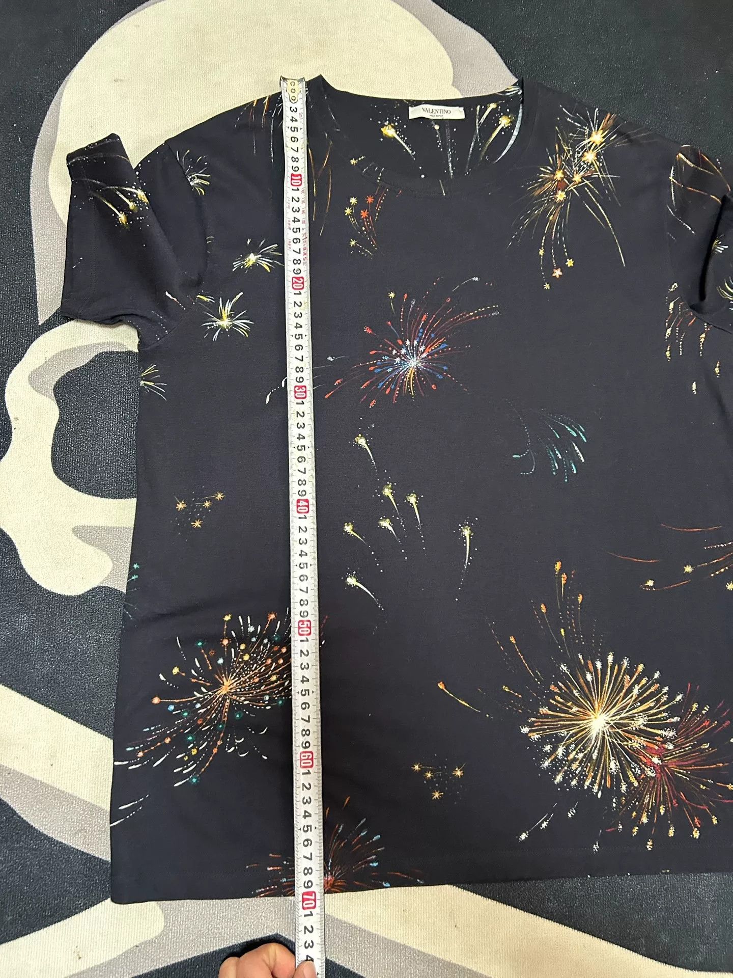 Valentino Valentino Short Sleeve Firework T-Shirt Size US L / EU 52-54 / 3 - 7 Thumbnail