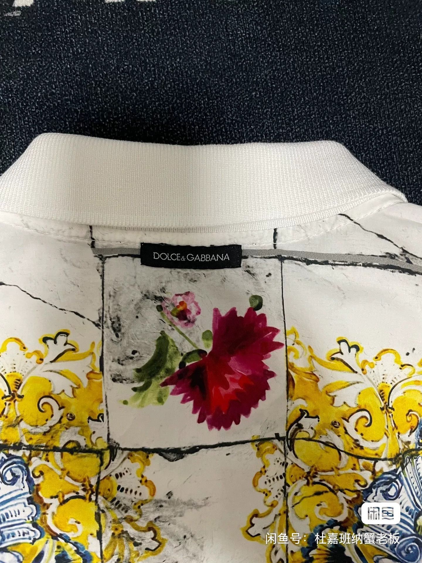 Dolce & Gabbana Dolce & Gabbana Casual Shirt with Print Size US S / EU 44-46 / 1 - 5 Thumbnail