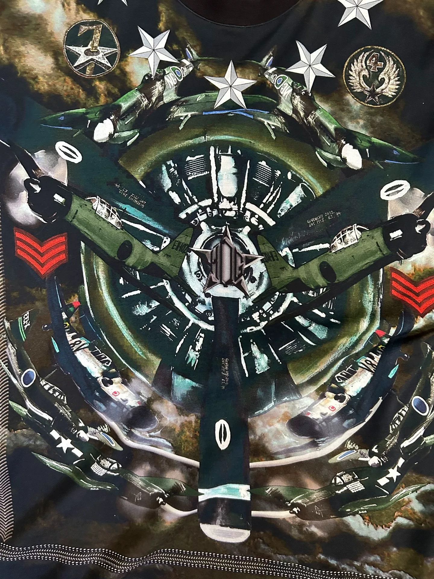 Givenchy Givenchy Green Airplane Short Sleeve T-shirt Size US S / EU 44-46 / 1 - 3 Thumbnail