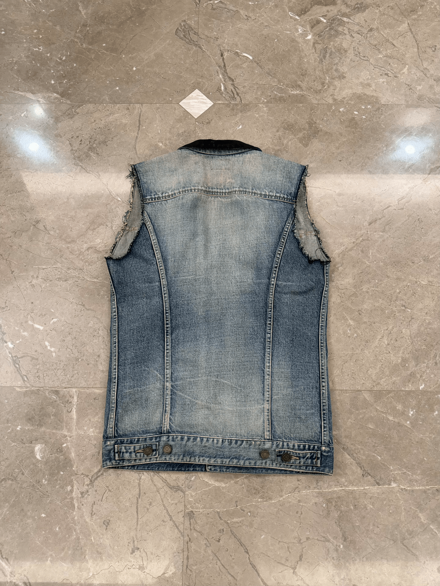 Saint Laurent Paris Saint Laurent Denim Vest with Silk Collar Size US XS / EU 42 / 0 - 4 Thumbnail