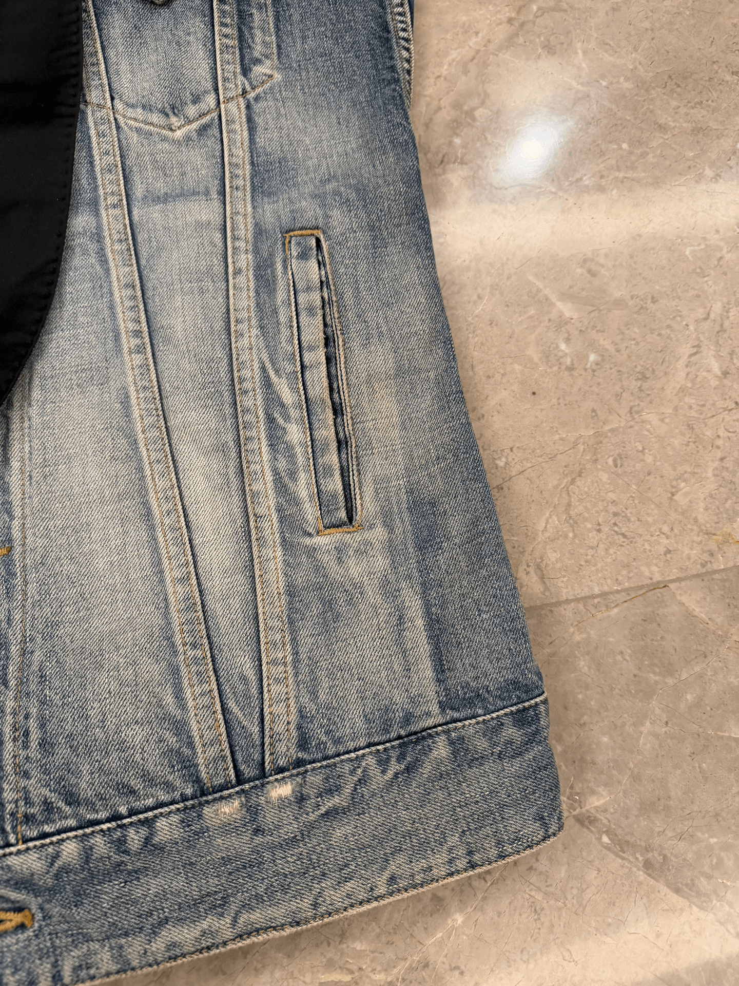 Saint Laurent Paris Saint Laurent Denim Vest with Silk Collar Size US XS / EU 42 / 0 - 2 Thumbnail
