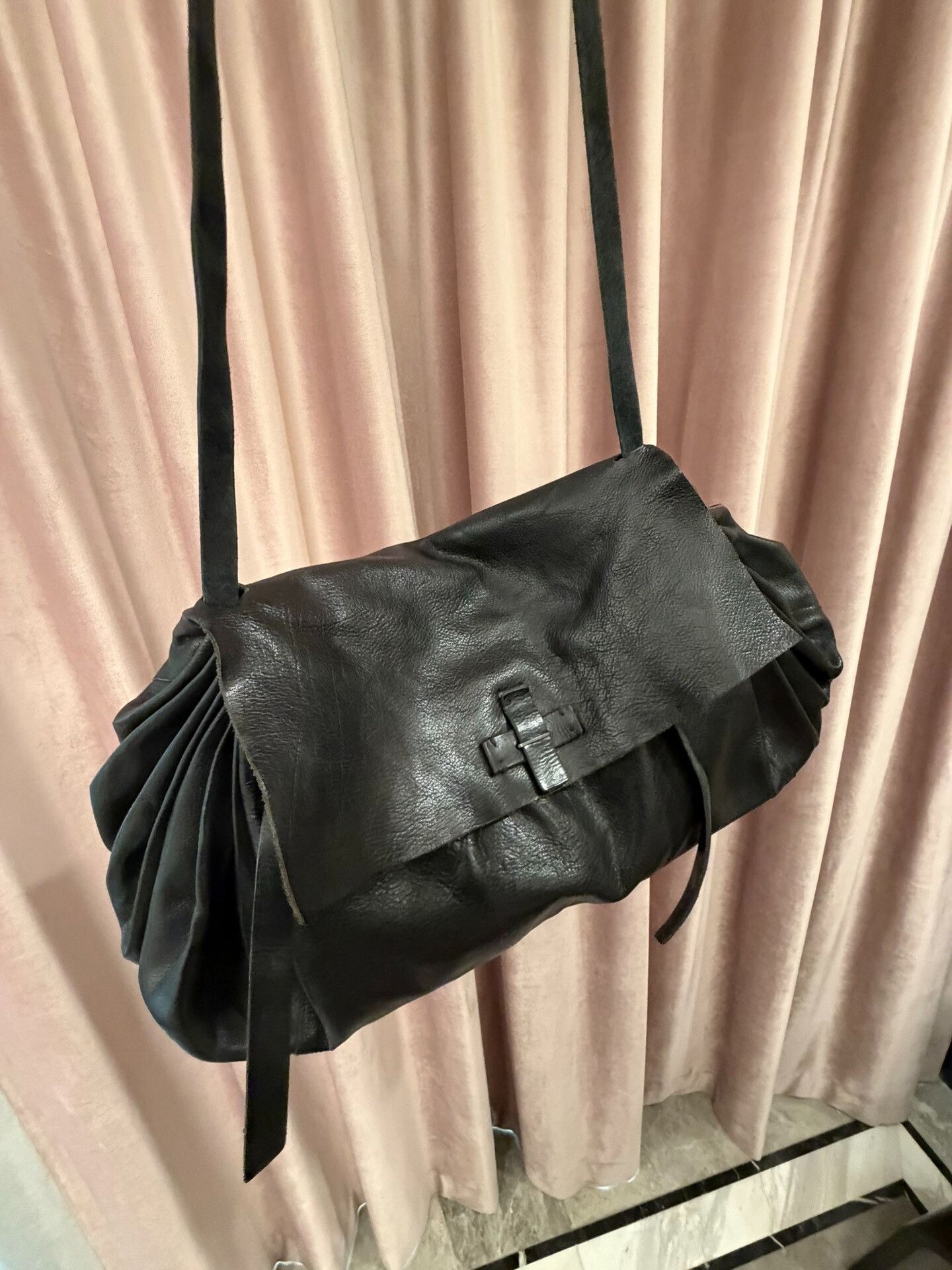 Ma+ Maurizio Amadei Black Leather Shell Bag Size ONE SIZE - 2 Thumbnail