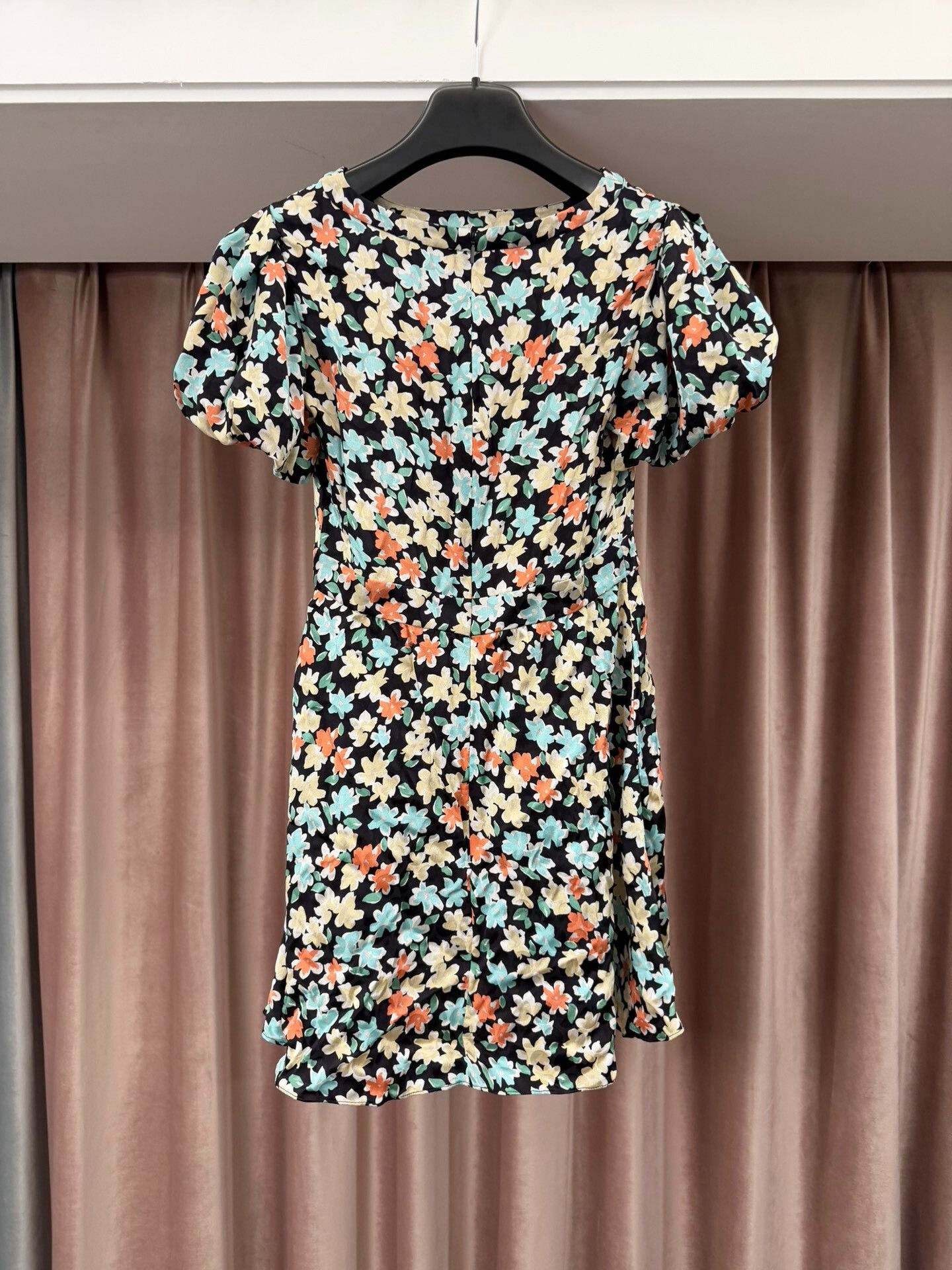 Saint Laurent Paris Floral Puff Sleeve Silk Dress Size S / US 4 / IT 40 - 4 Thumbnail