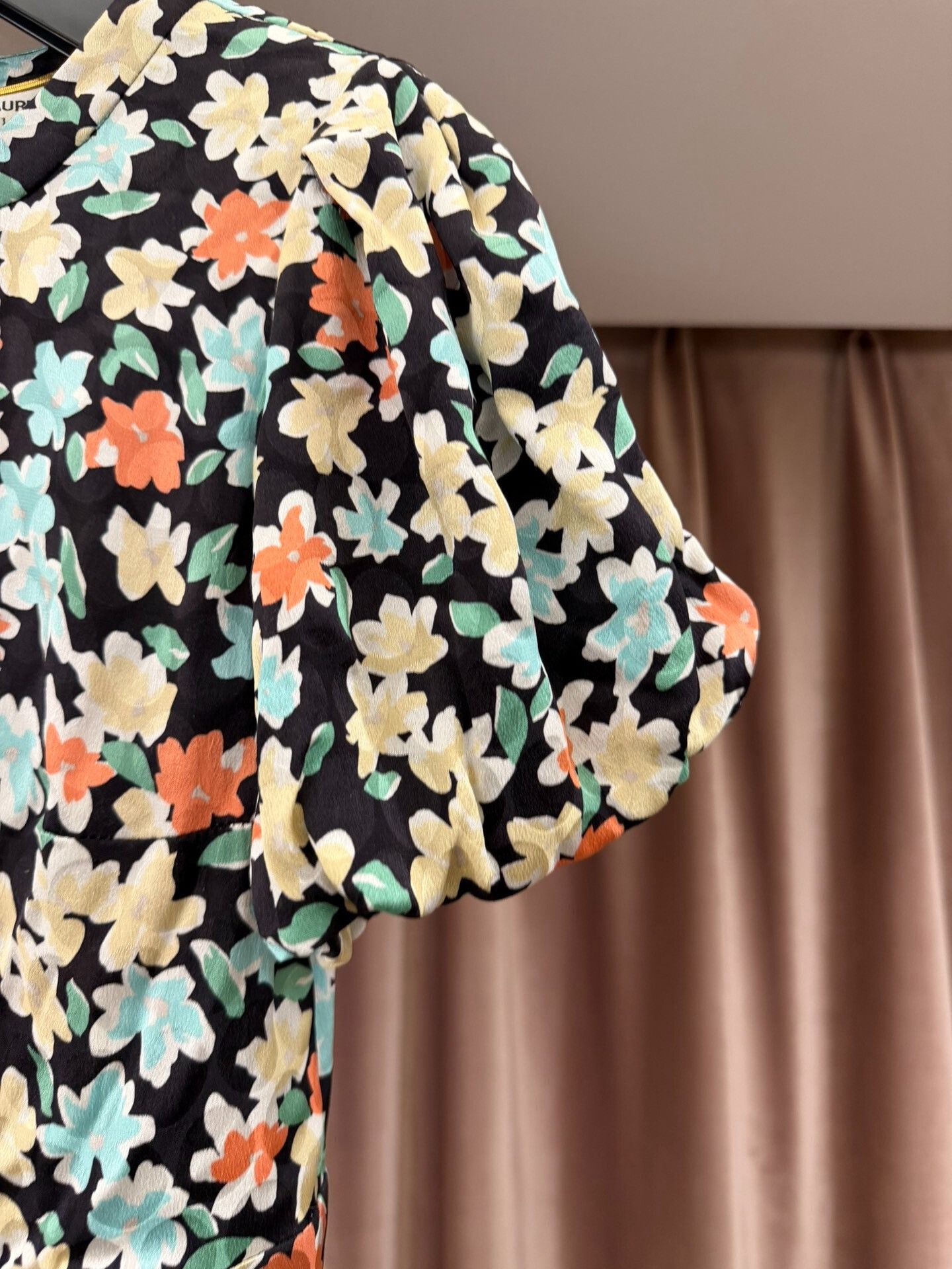 Saint Laurent Paris Floral Puff Sleeve Silk Dress Size S / US 4 / IT 40 - 3 Thumbnail