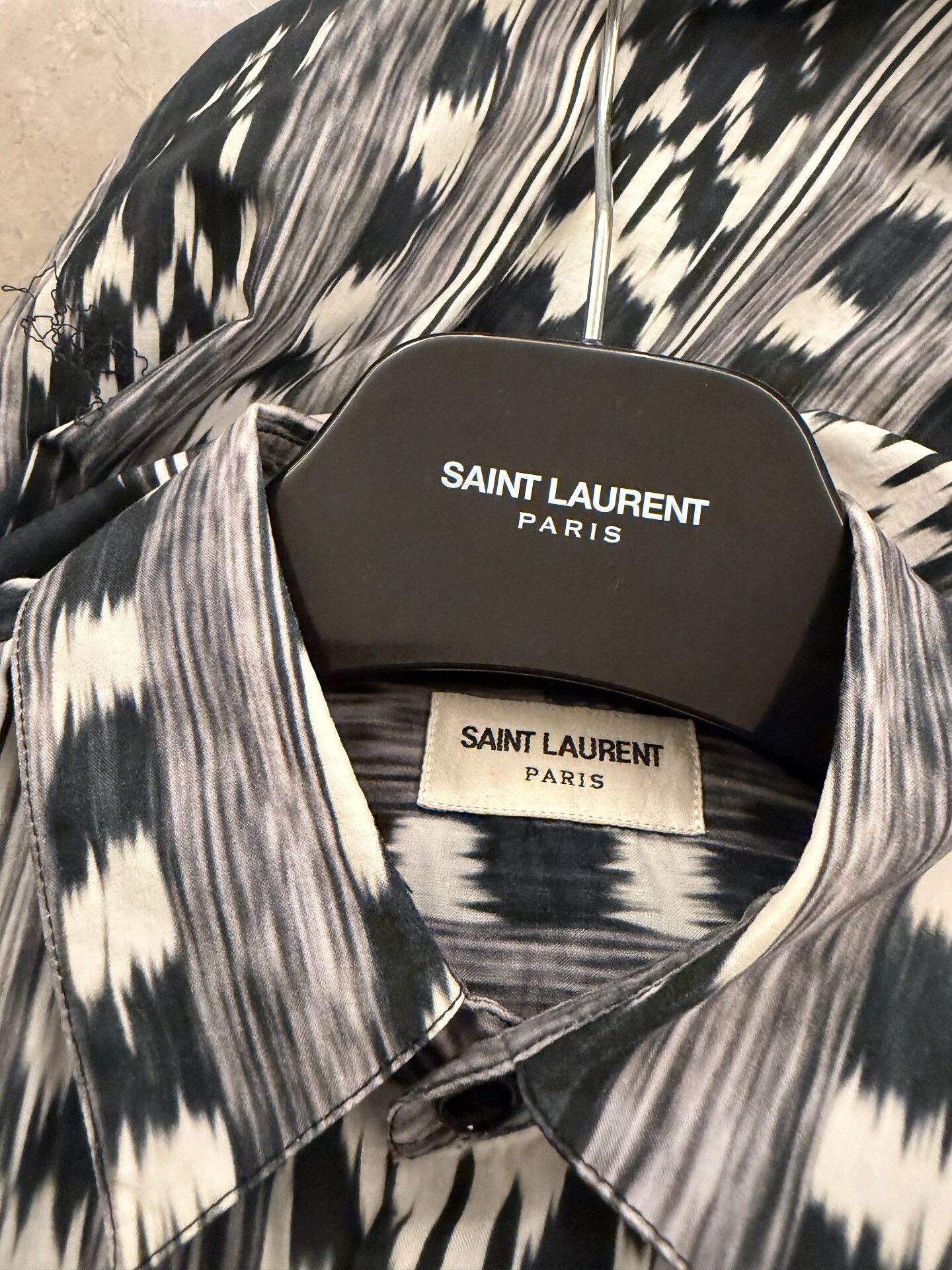 Saint Laurent Paris Saint Laurent Ethnic Pattern Black and White Shirt Size US S / EU 44-46 / 1 - 4 Thumbnail
