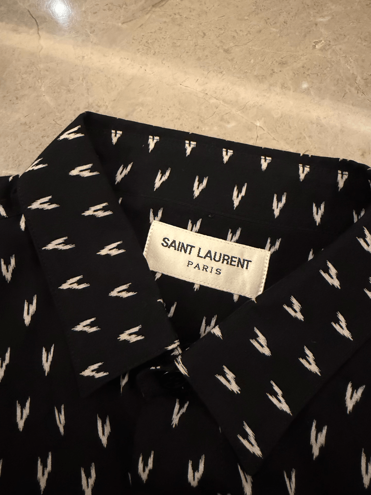 Saint Laurent Paris Saint Laurent Black Lightning Silk Shirt Size US M / EU 48-50 / 2 - 2 Thumbnail