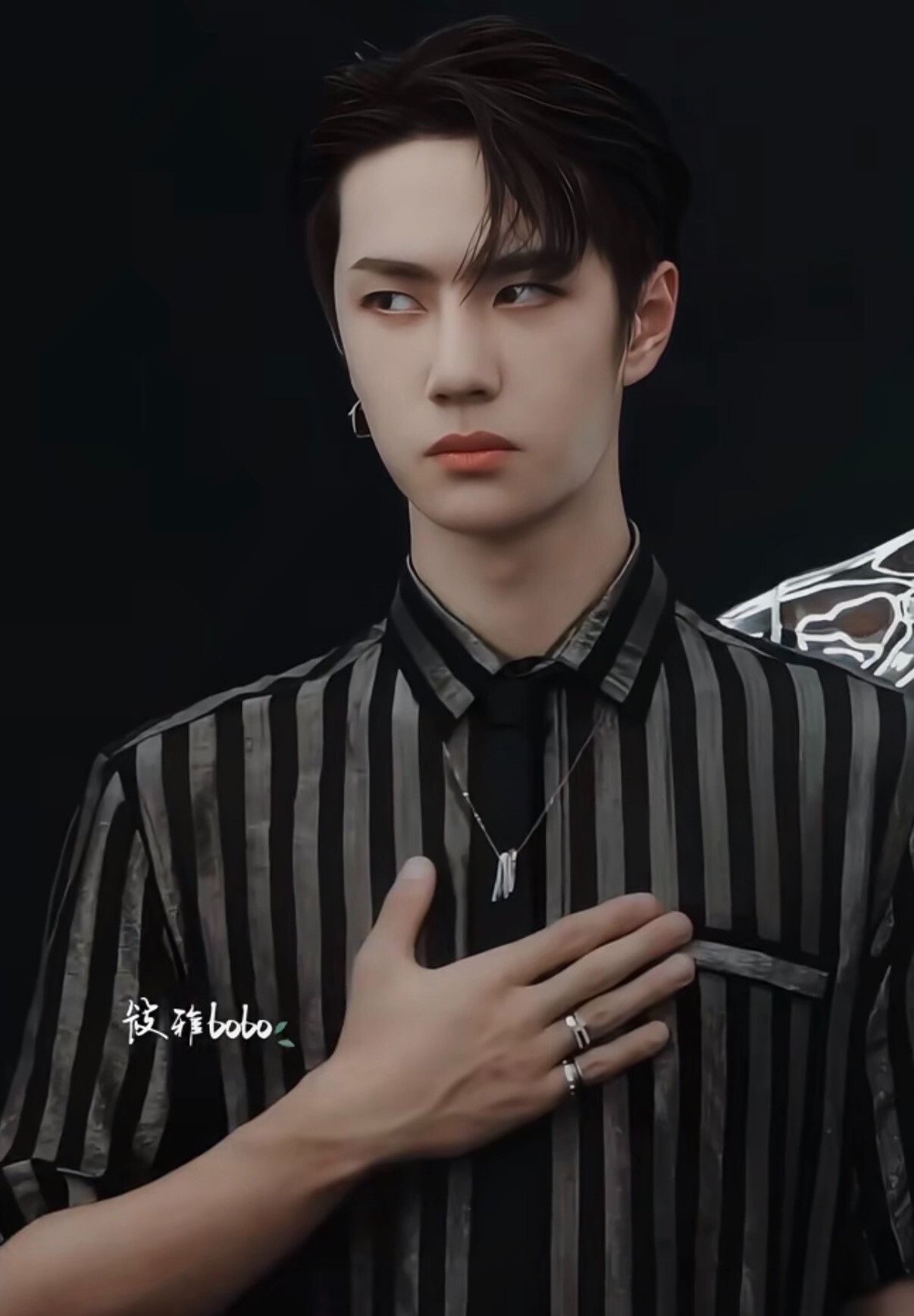 Saint Laurent Paris Saint Laurent Black Striped Silk Shirt Size US XXS / EU 40 - 5 Thumbnail