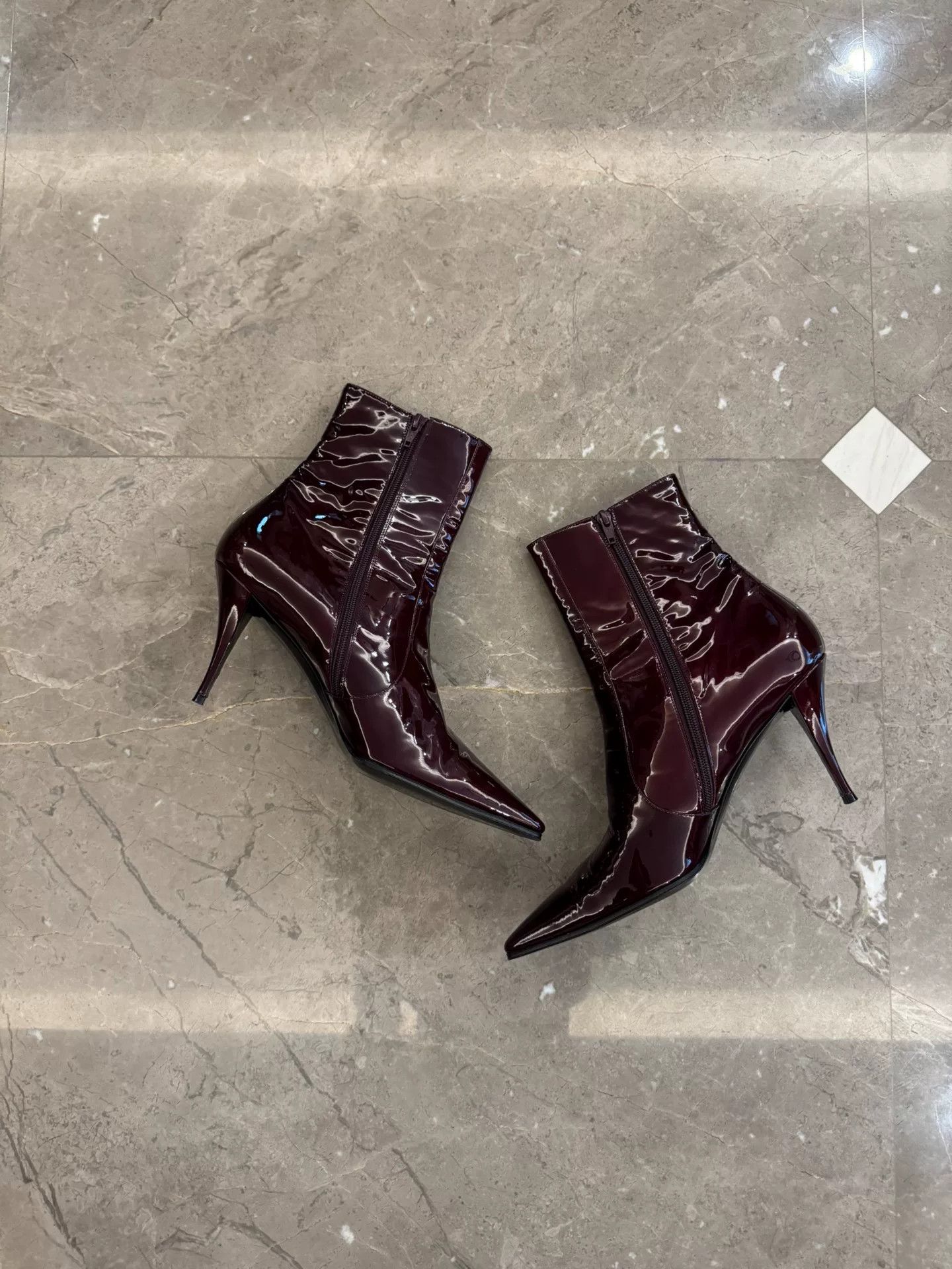 Yves Saint Laurent Saint Laurent Burgundy Patent Leather Ankle Boots Size US 11 / IT 41 - 6 Thumbnail