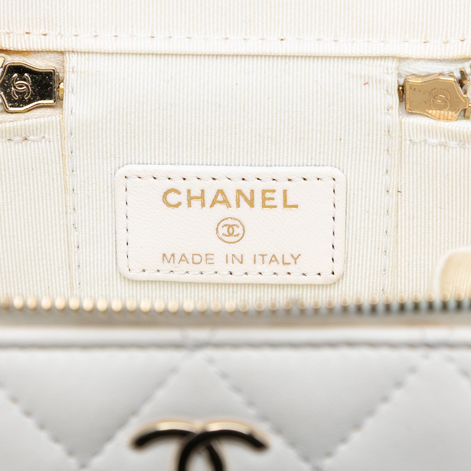 Chanel Chanel Mini Quilted Lambskin Camellia Bow Vanity Case with Chain Size ONE SIZE - 6 Thumbnail