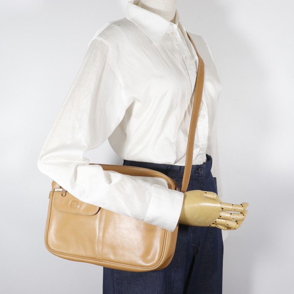 Gucci Gucci Gucci Old Gucci Calf Shoulder Bag Leather Crossbody Bag DUTY FREE for USA Size ONE SIZE - 20 Thumbnail