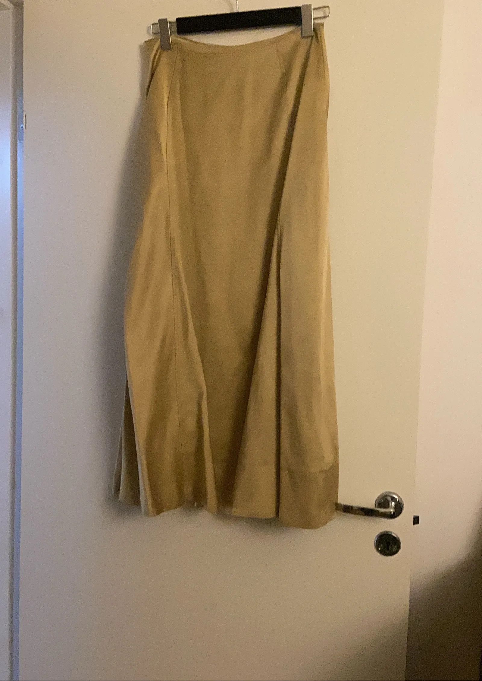 Toteme Toteme Skirt Size 26" / US 2 / IT 38 - 3 Thumbnail