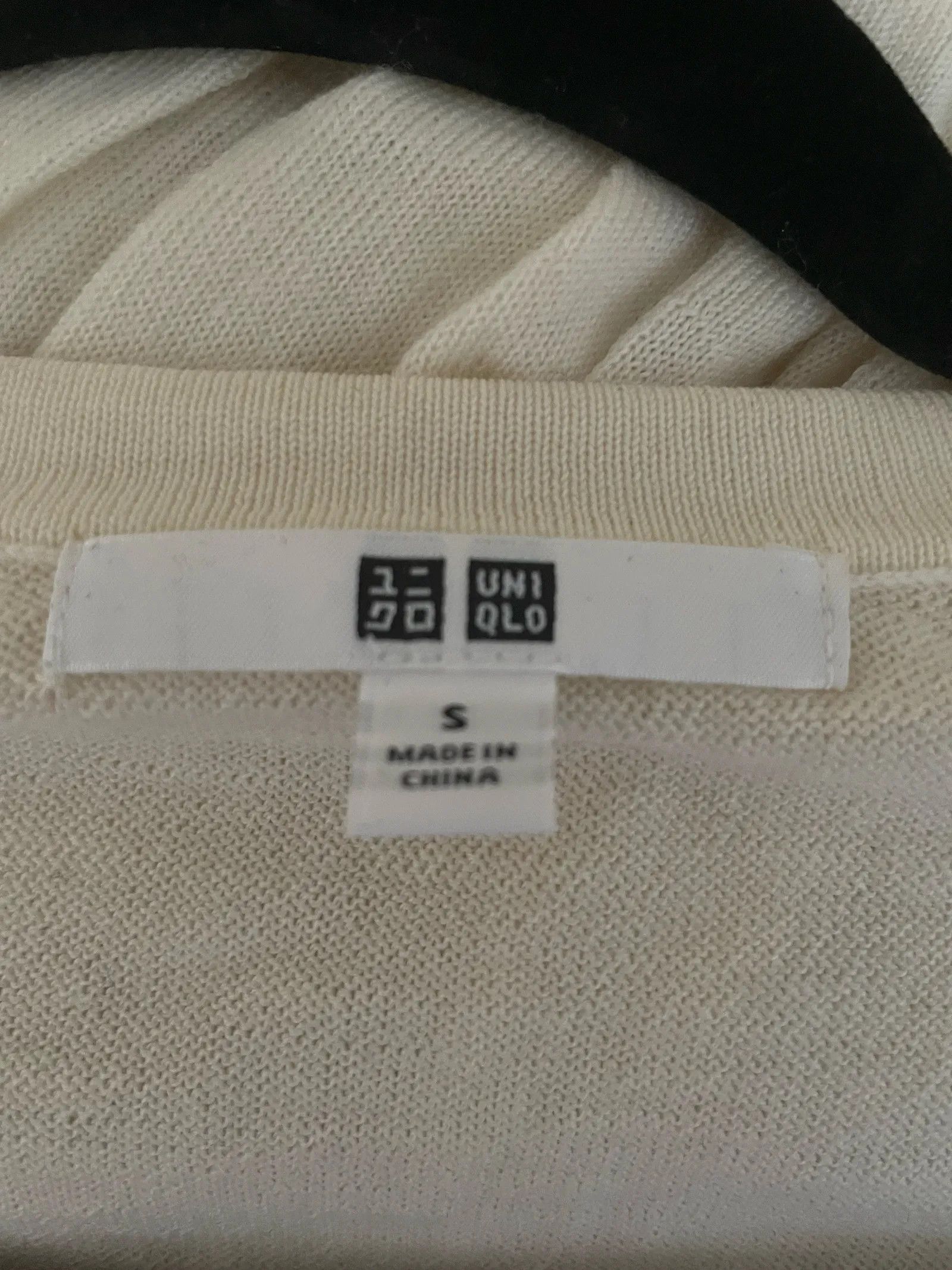 Uniqlo Uniqlo Sweater Size S / US 4 / IT 40 - 2 Thumbnail