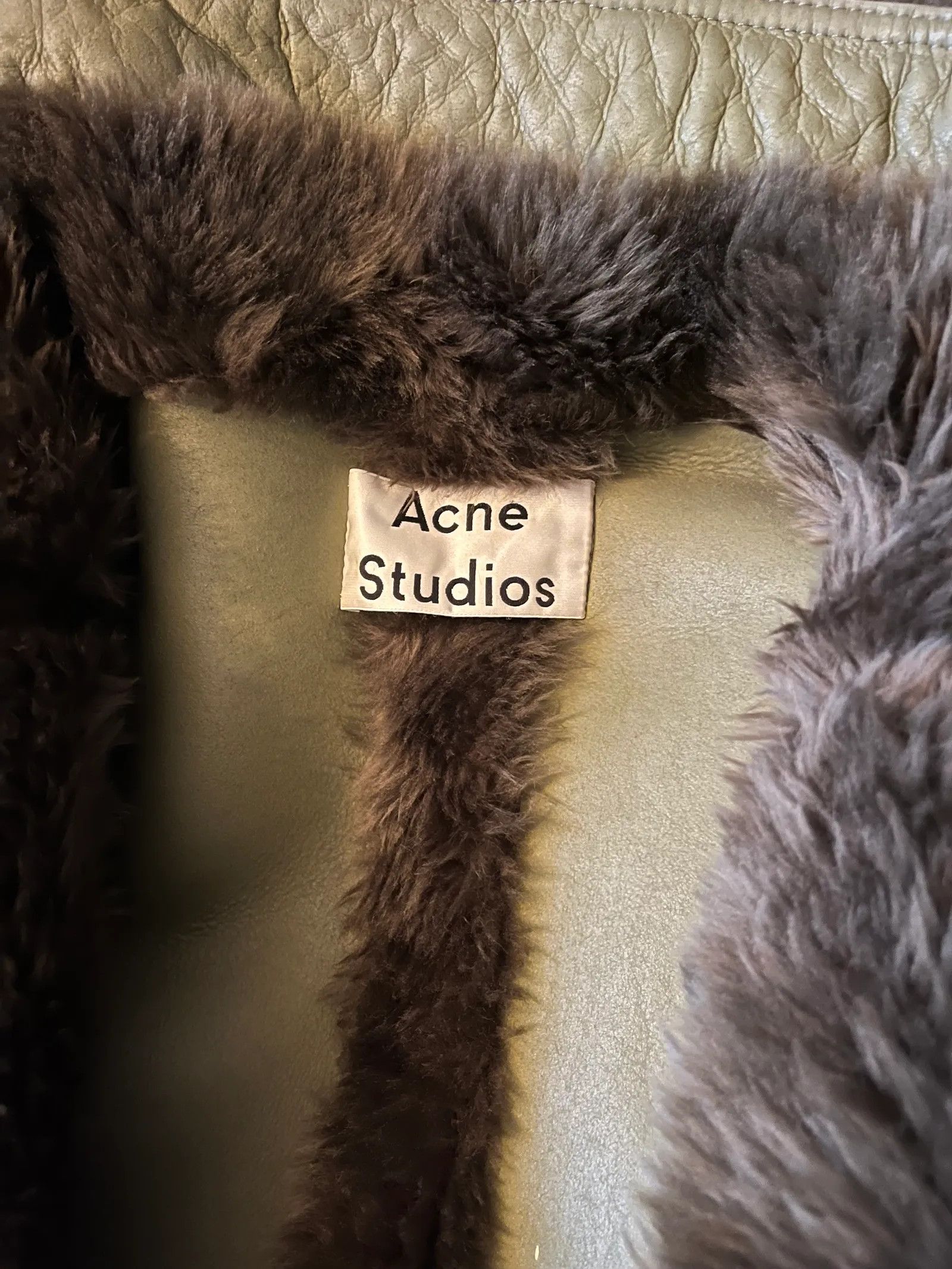 Acne Studios Acne Studios FW-WN-LEAT000046 Luelle Fur Faux Fur Size XS / US 0-2 / IT 36-38 - 2 Thumbnail