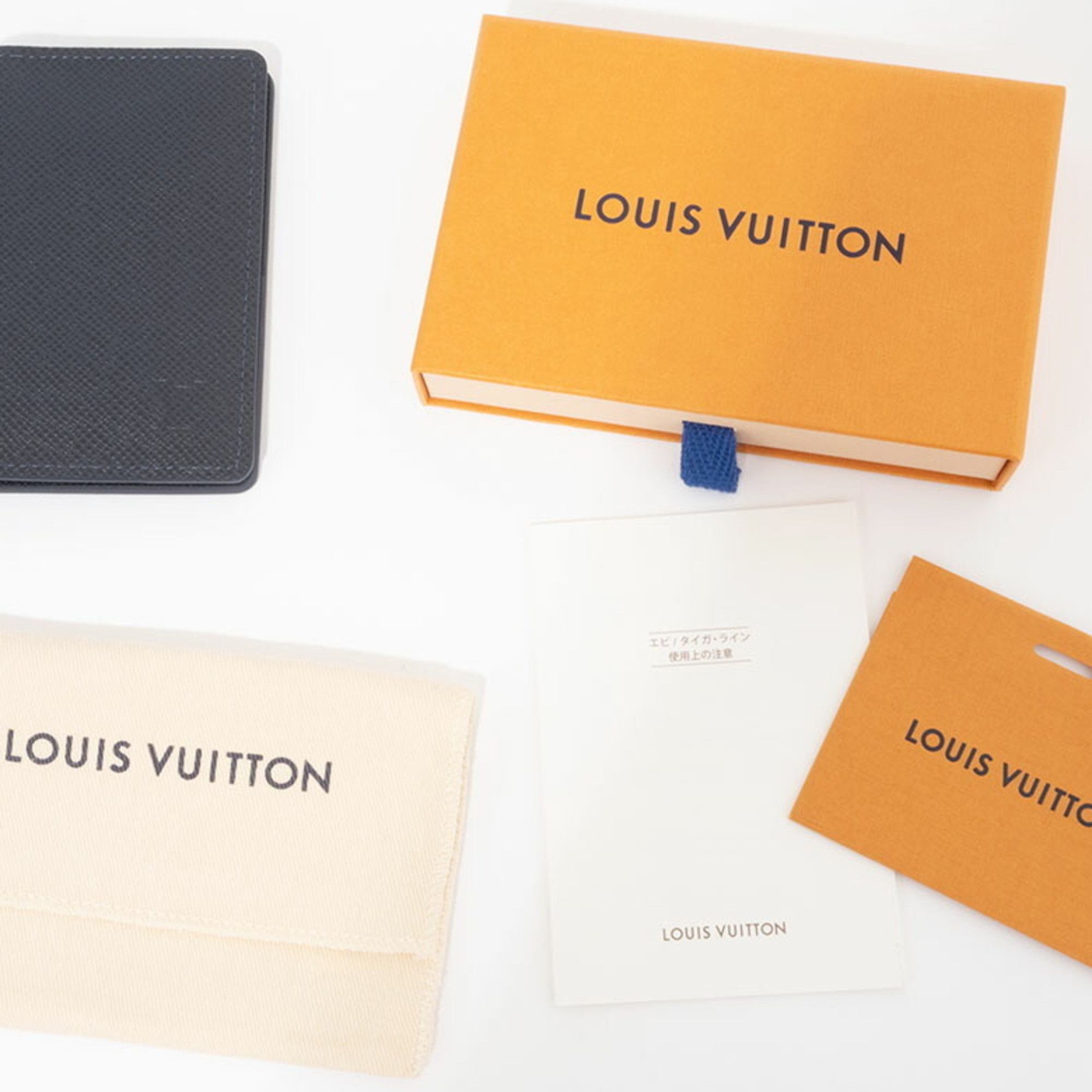 Other Louis Vuitton Card Case Organizer de Poche M30535 Taiga Blue Marine Men's LOUIS VUITTON Size ONE SIZE - 9 Thumbnail