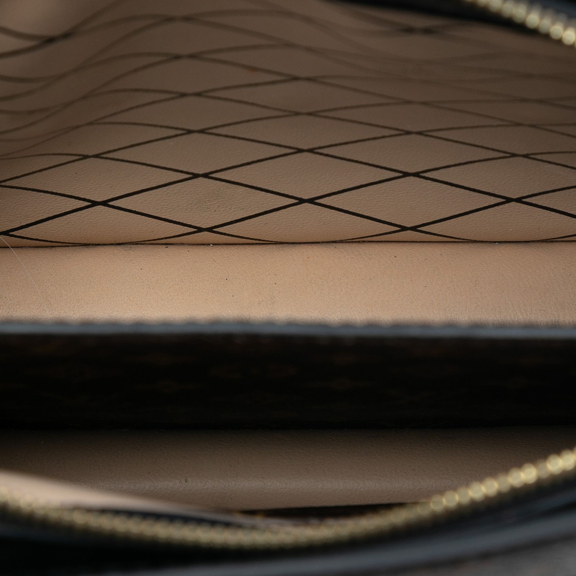 Louis Vuitton Louis Vuitton Monogram Reverse Trunk Clutch Size ONE SIZE - 4 Thumbnail