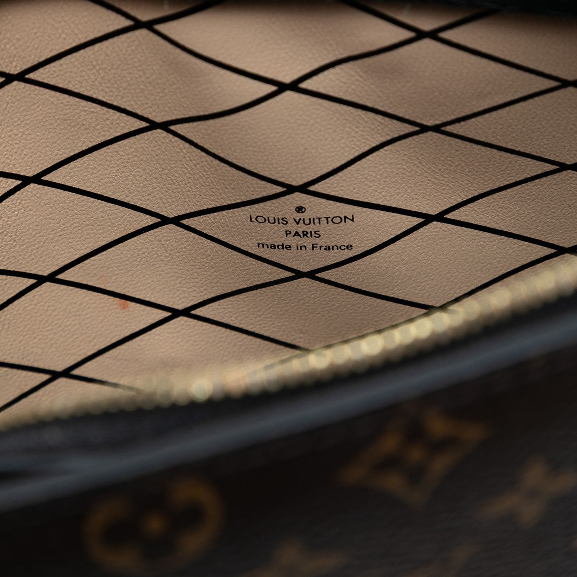 Louis Vuitton Louis Vuitton Monogram Reverse Trunk Clutch Size ONE SIZE - 5 Thumbnail
